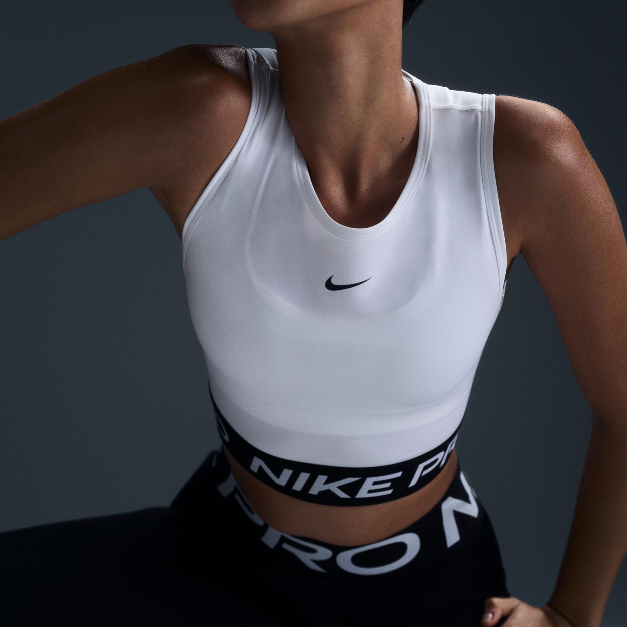 Nike Pro Dri-Fit Kadın Beyaz Crop T-Shirt