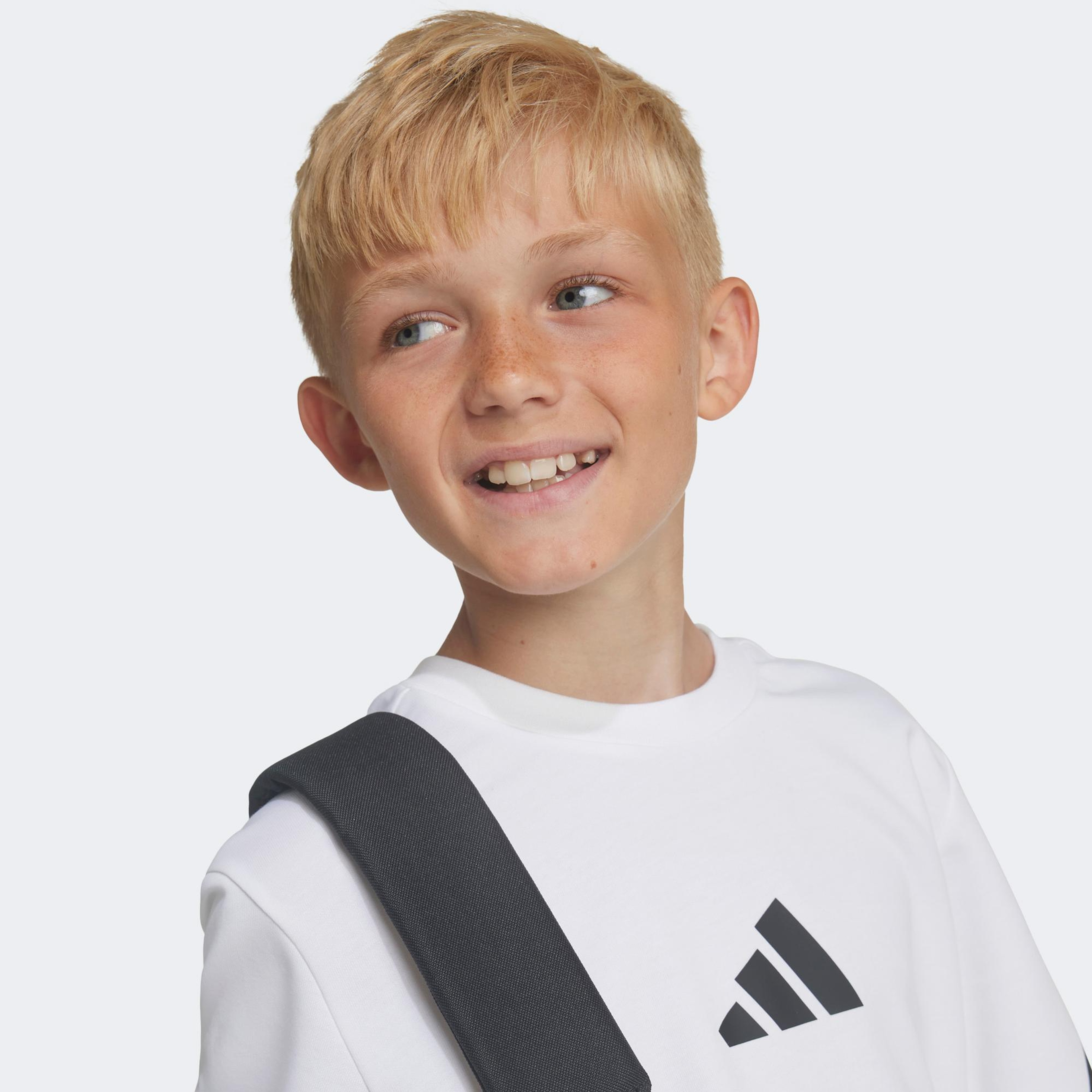 adidas Z.N.E. Çocuk Beyaz T-Shirt