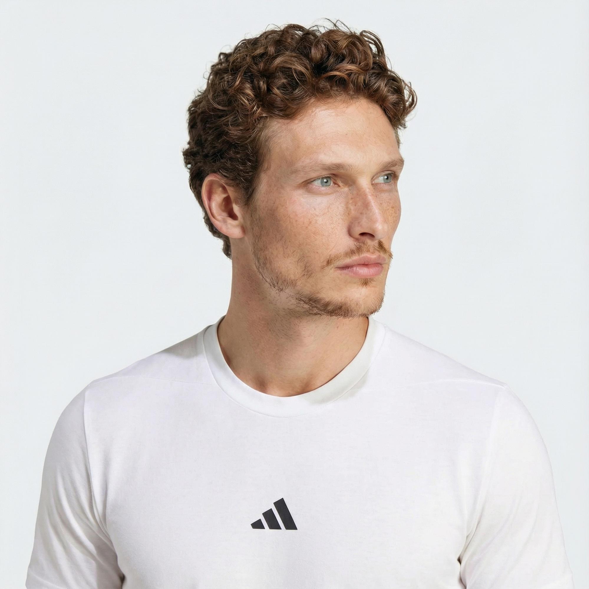 adidas Designed for Training Workout Erkek Beyaz T-Shirt