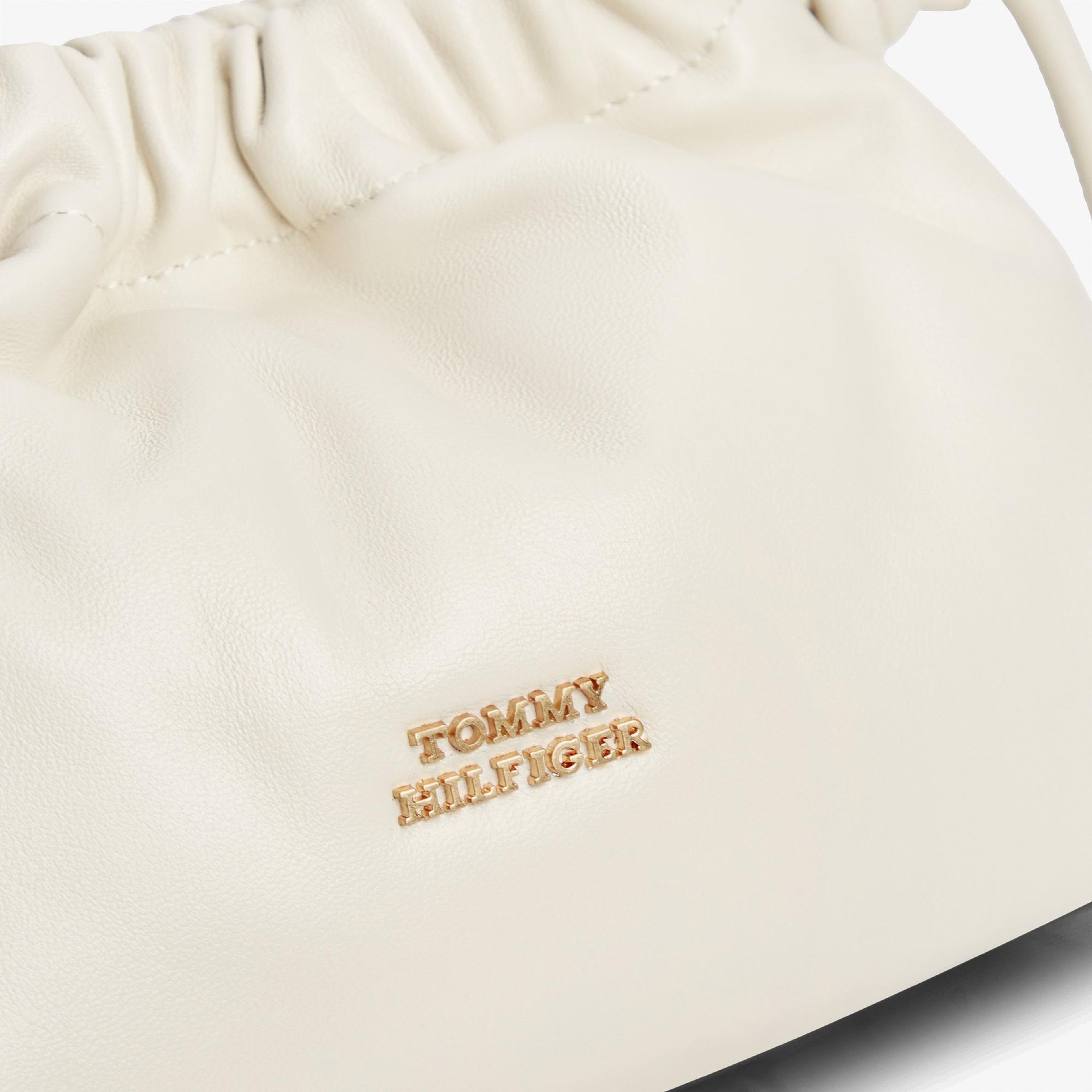 Tommy Hilfiger Soft Leather Kadın Bej Çapraz Çanta