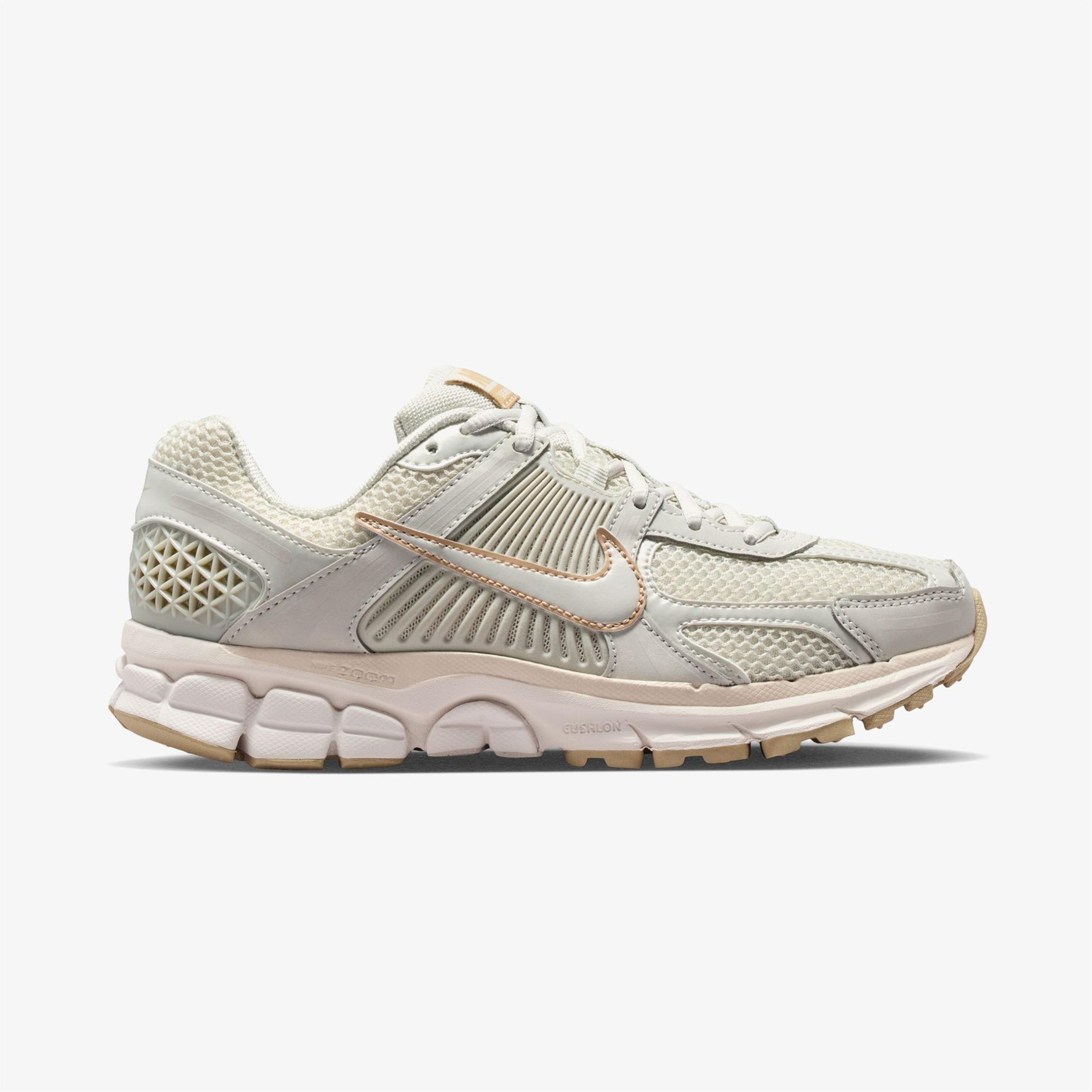 Nike Zoom Vomero 5 Kadın Krem Rengi Spor Ayakkabı
