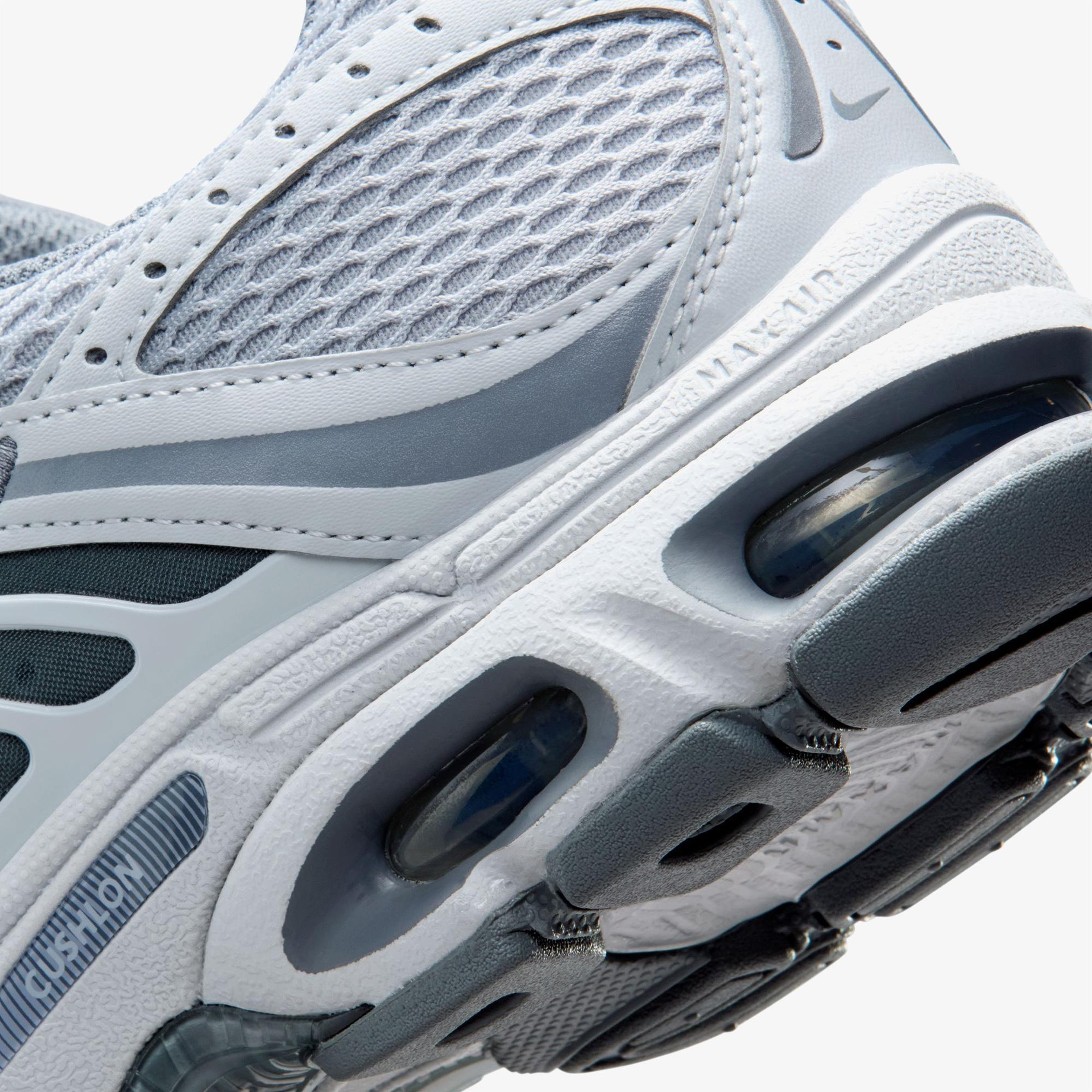 Nike Air Max Moto 2K Kadın Gri Spor Ayakkabı