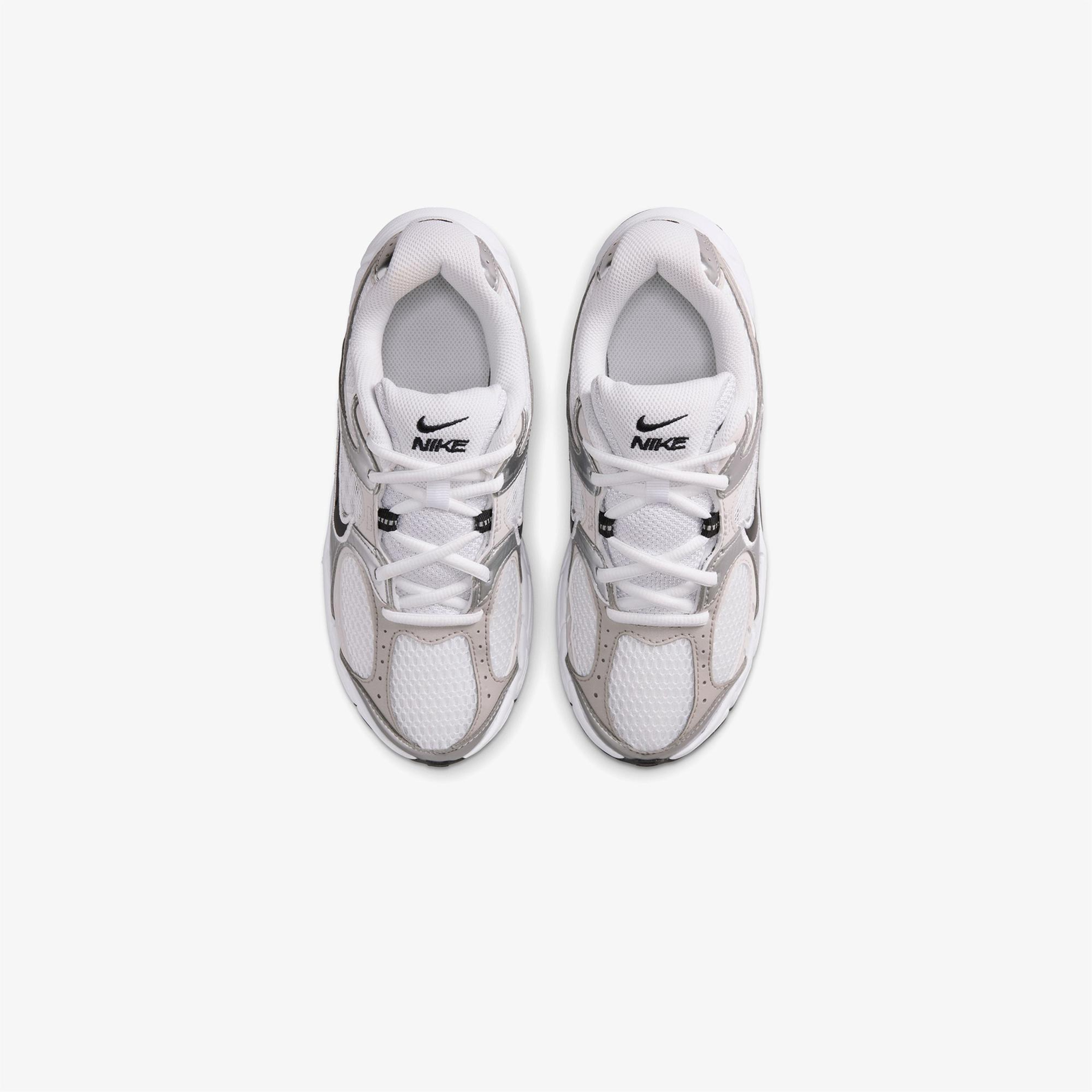 Nike V5 RNR Beyaz Spor Ayakkabı