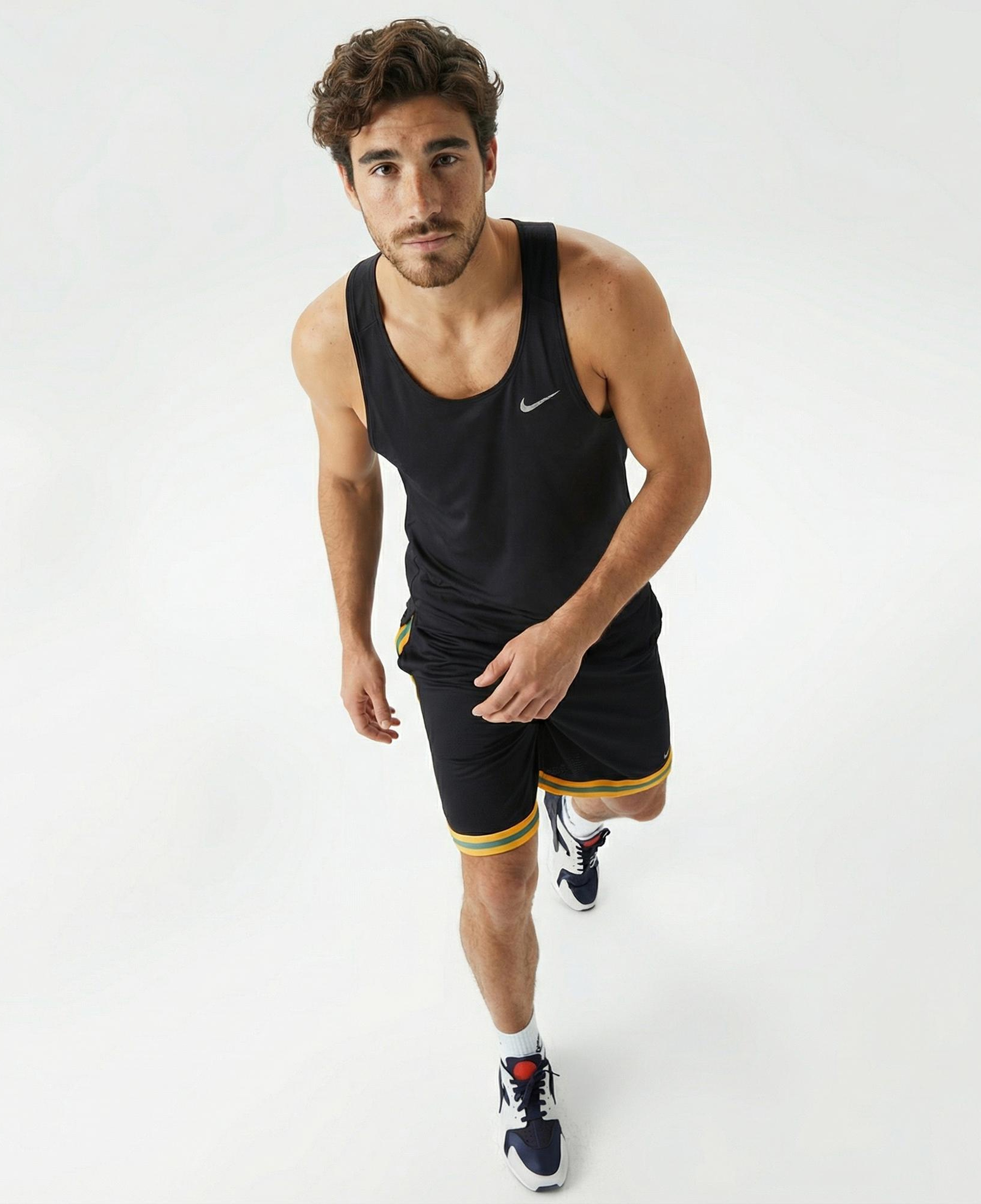 Nike Dri-Fit Fast Erkek Siyah Kolsuz T-Shirt