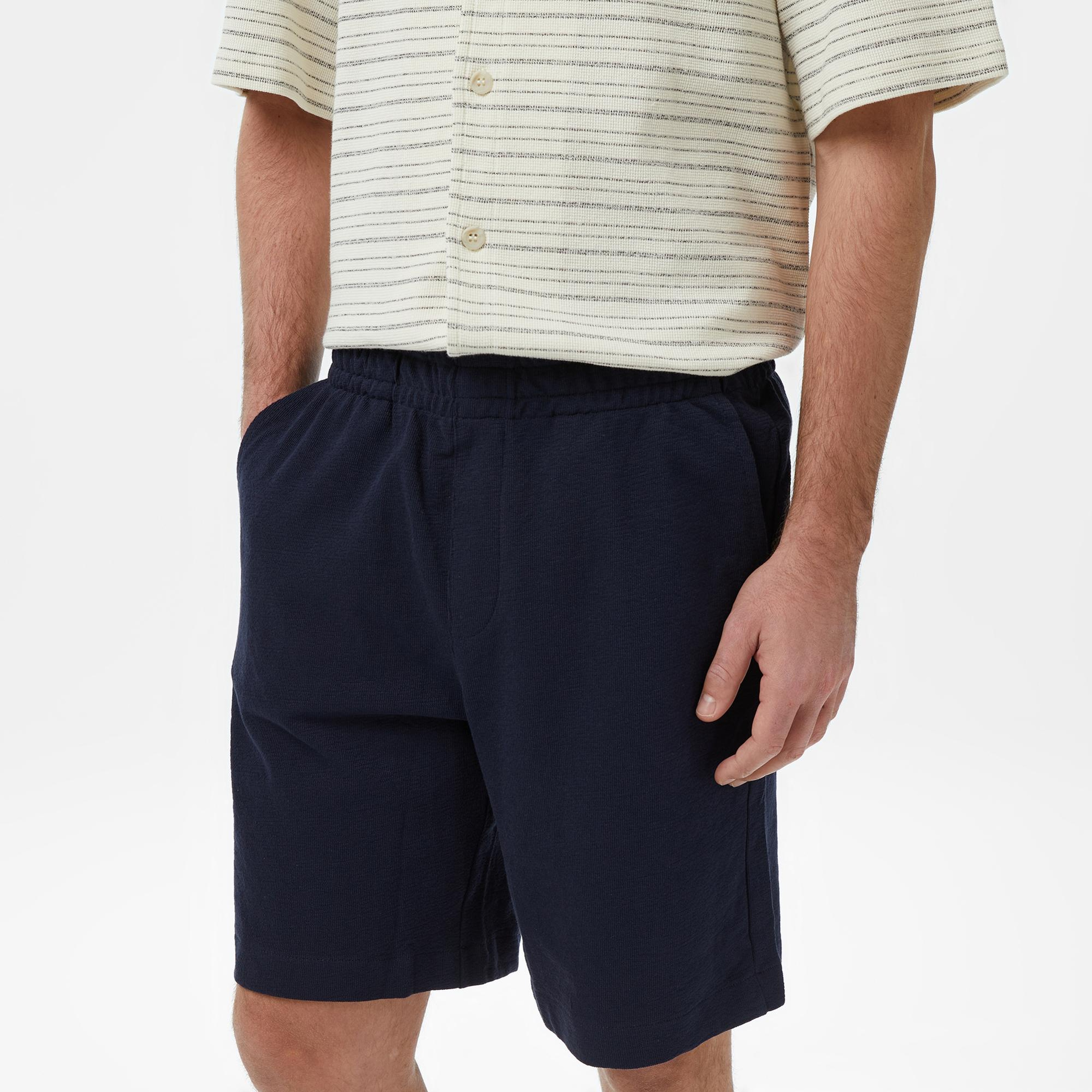 Guess Textured Regular Fit Erkek Lacivert Şort