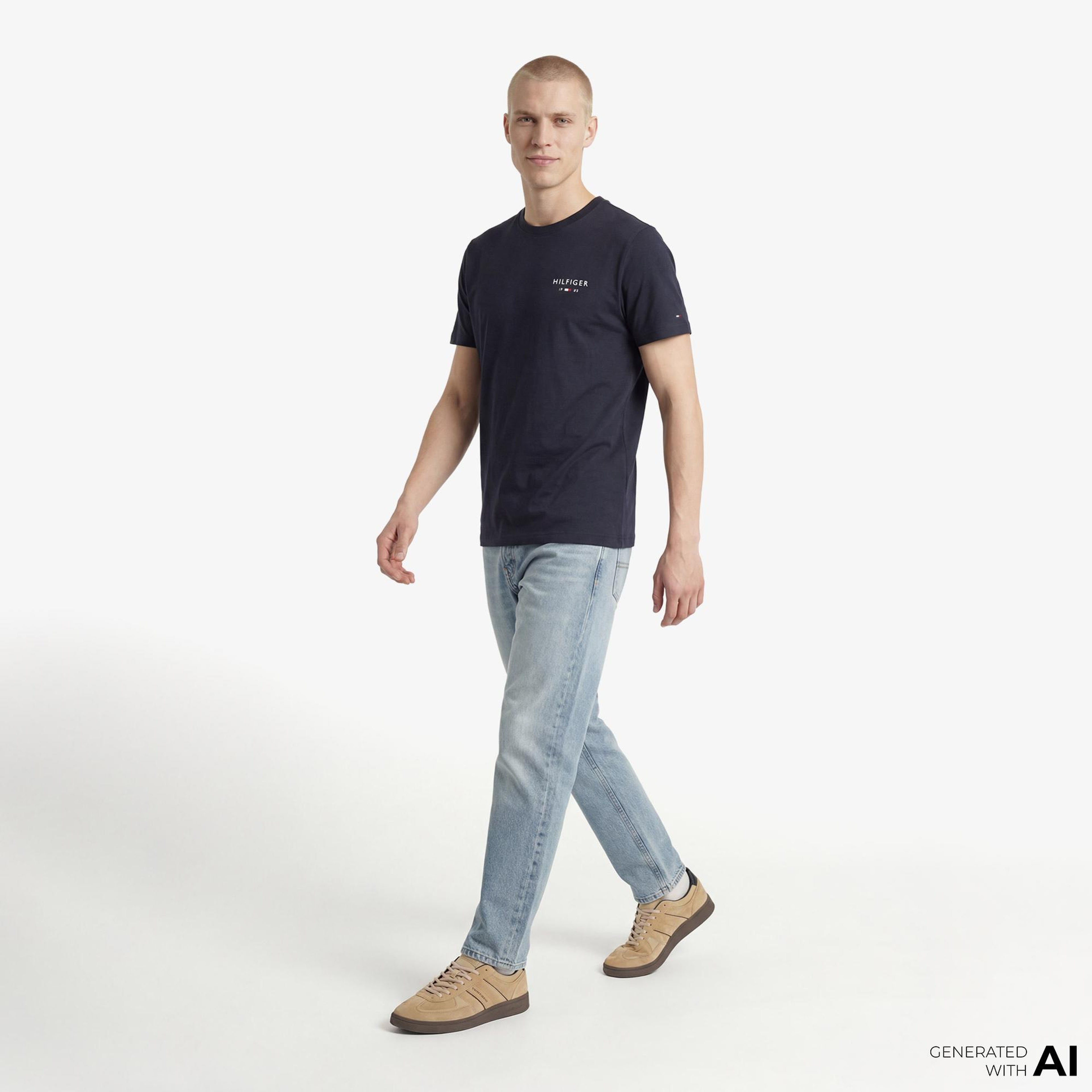 Tommy Hilfiger Brand Love Graphic Erkek Lacivert T-Shirt