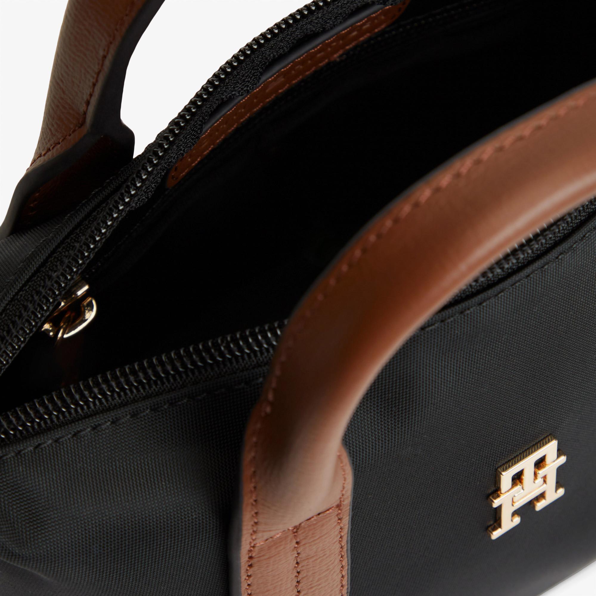 Tommy Hilfiger Popette Kadın Siyah El Çantası