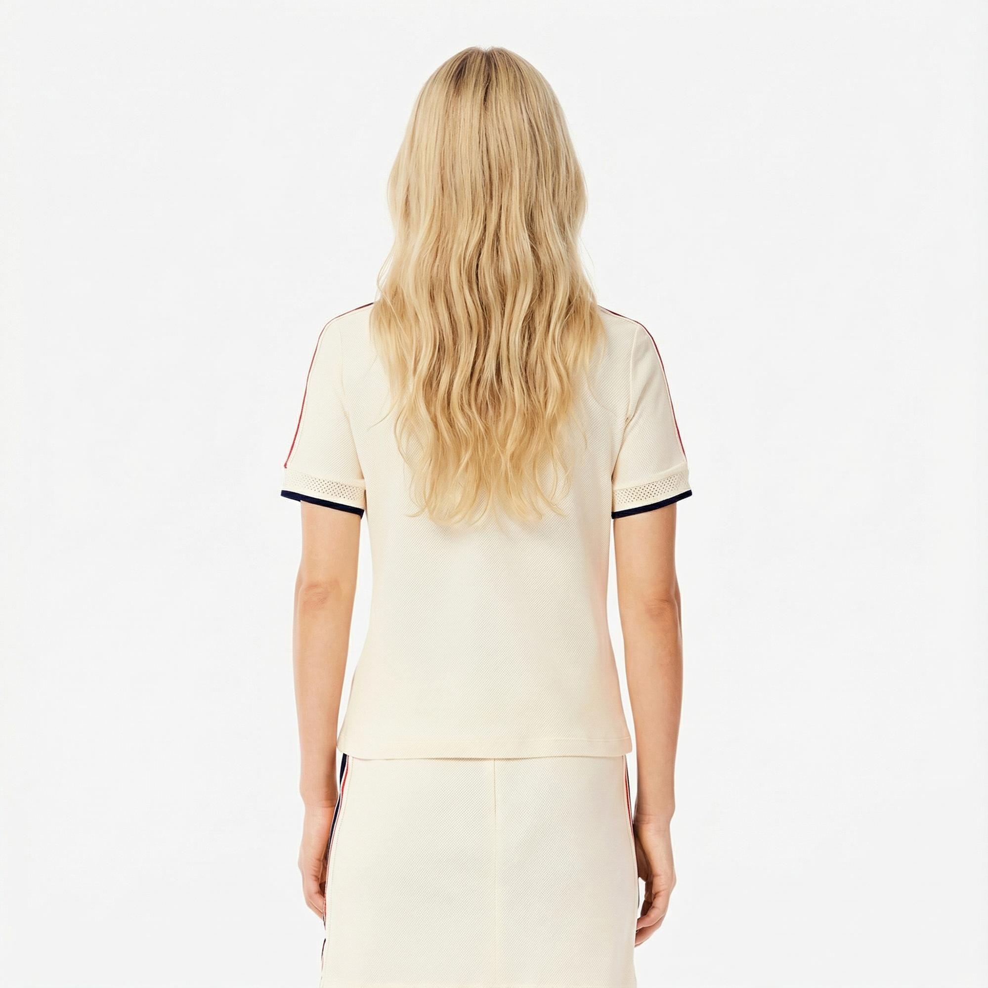 Lacoste Kadın Slim Fit Bisiklet Yaka Renk Bloklu Krem T-Shirt