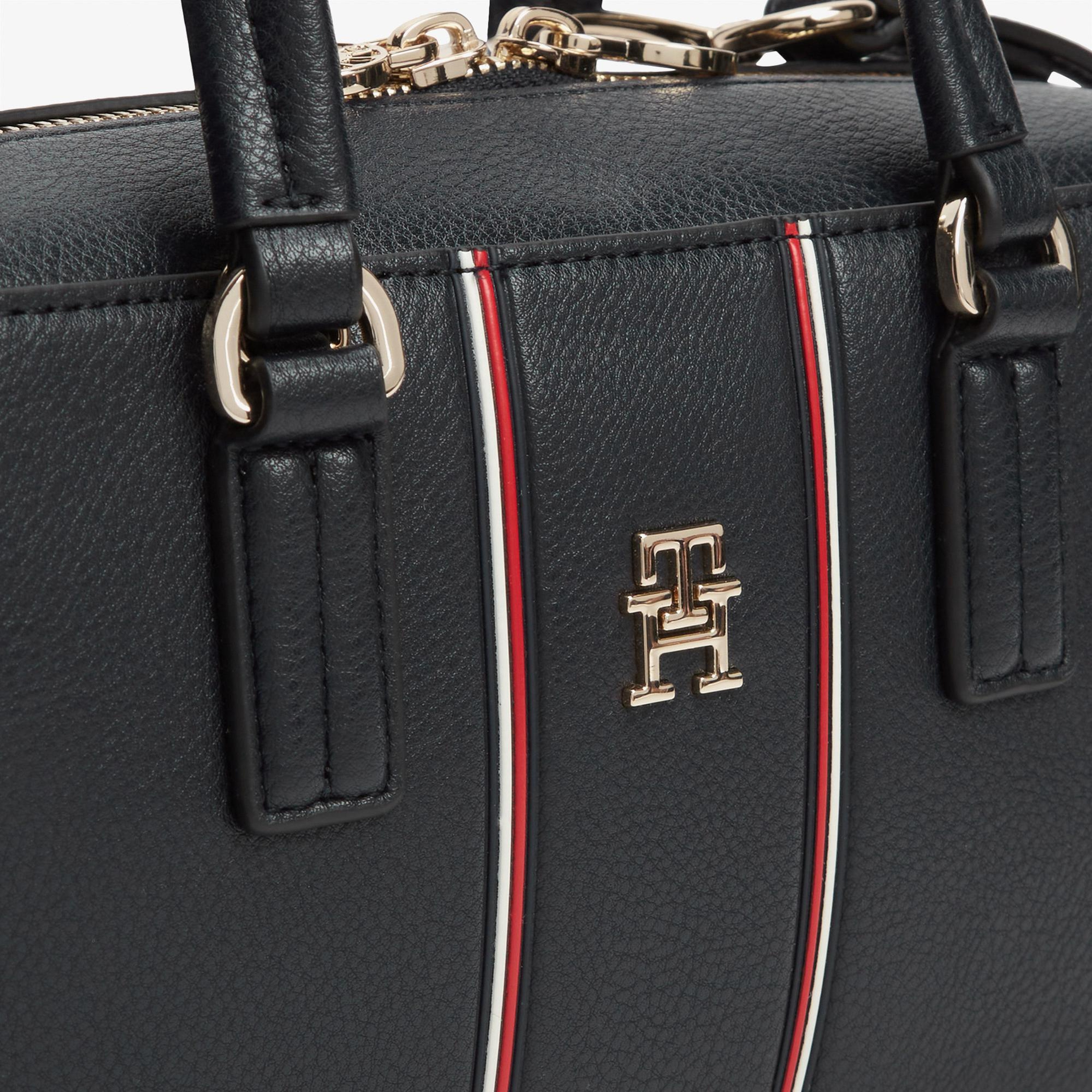 Tommy Hilfiger Daily Kadın Lacivert Çapraz Çanta