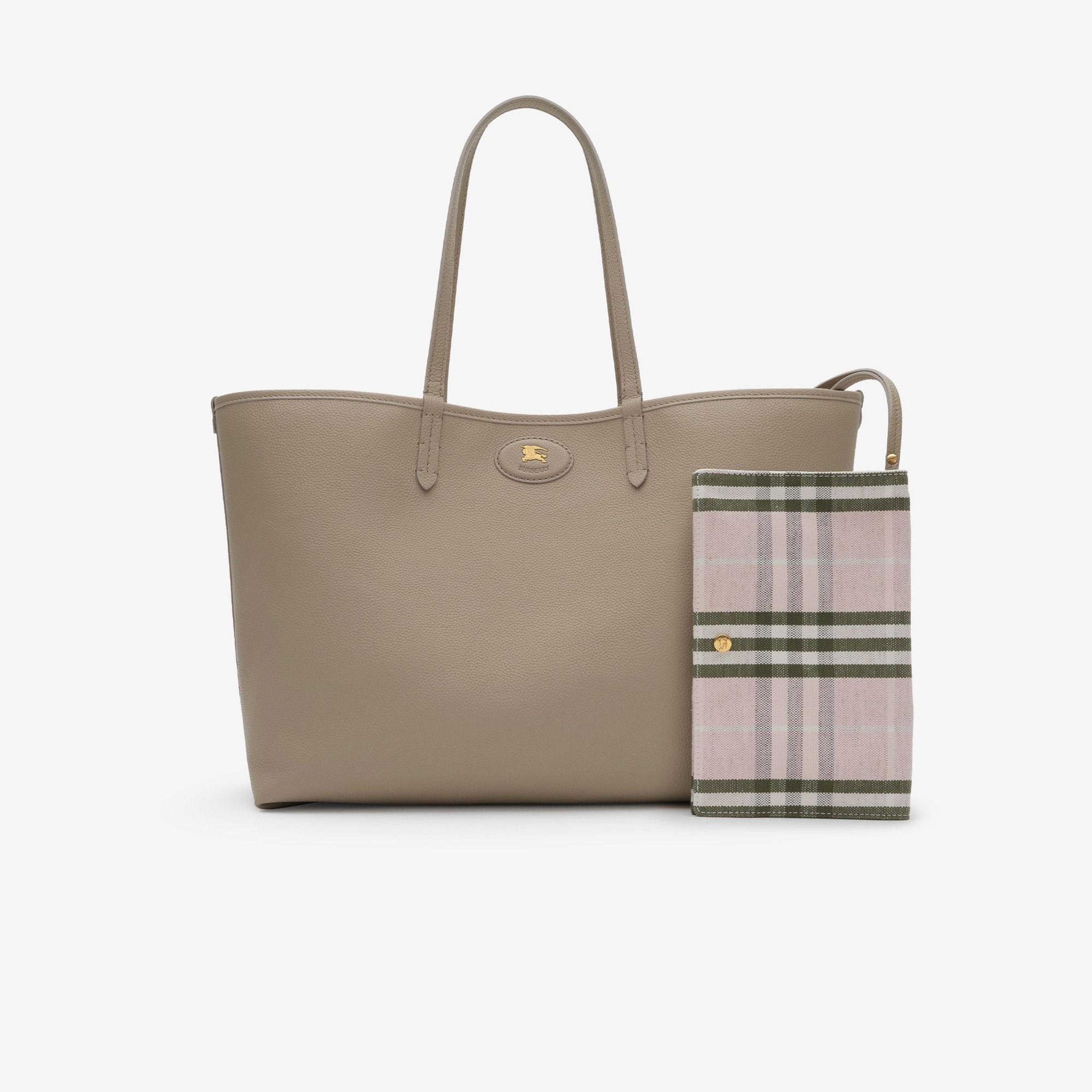 Burberry Medium Reversible Bloomsbury Tote Kadın Bej Omuz Çantası