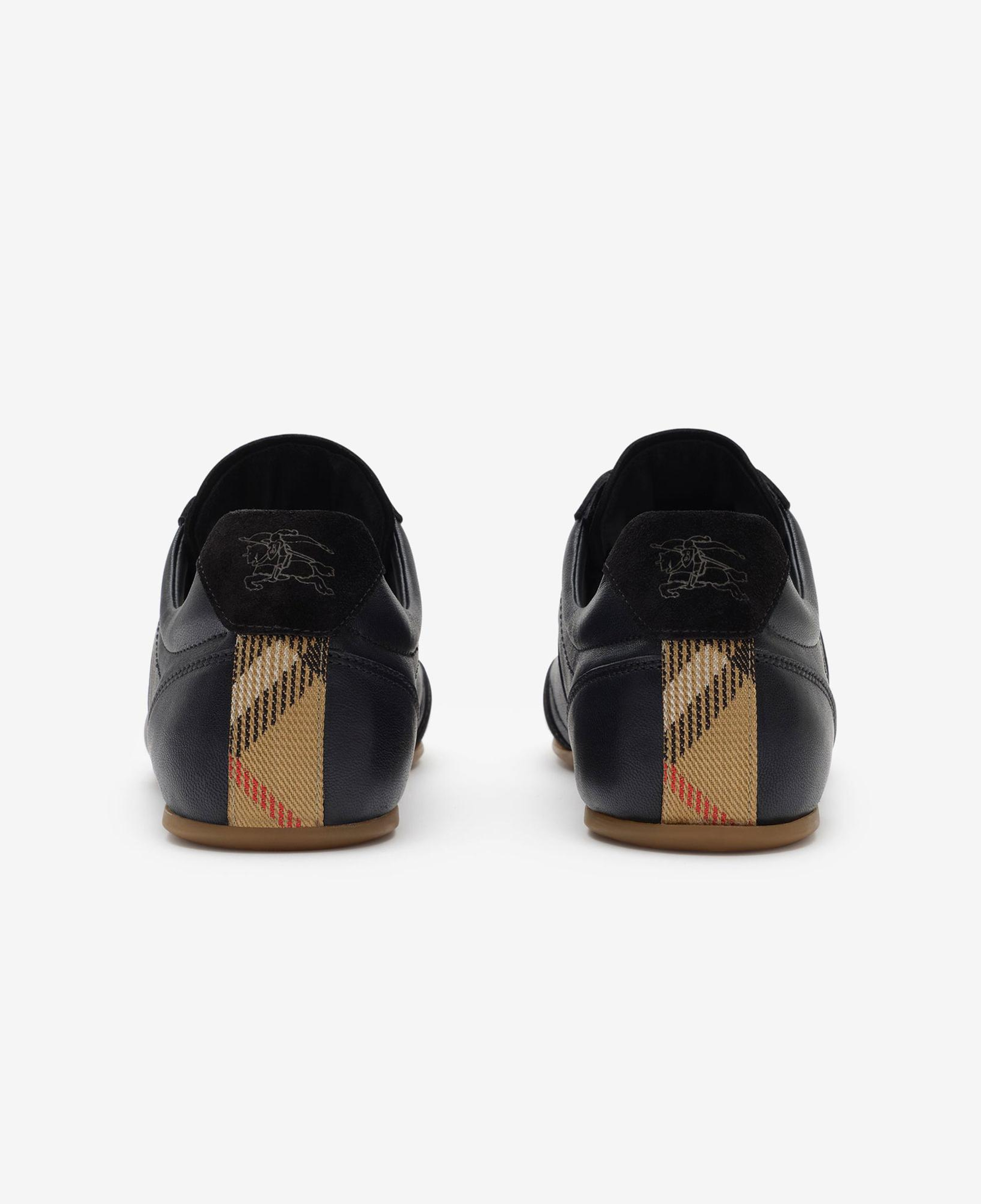 Burberry Leather Knight Runner Kadın Siyah Sneaker