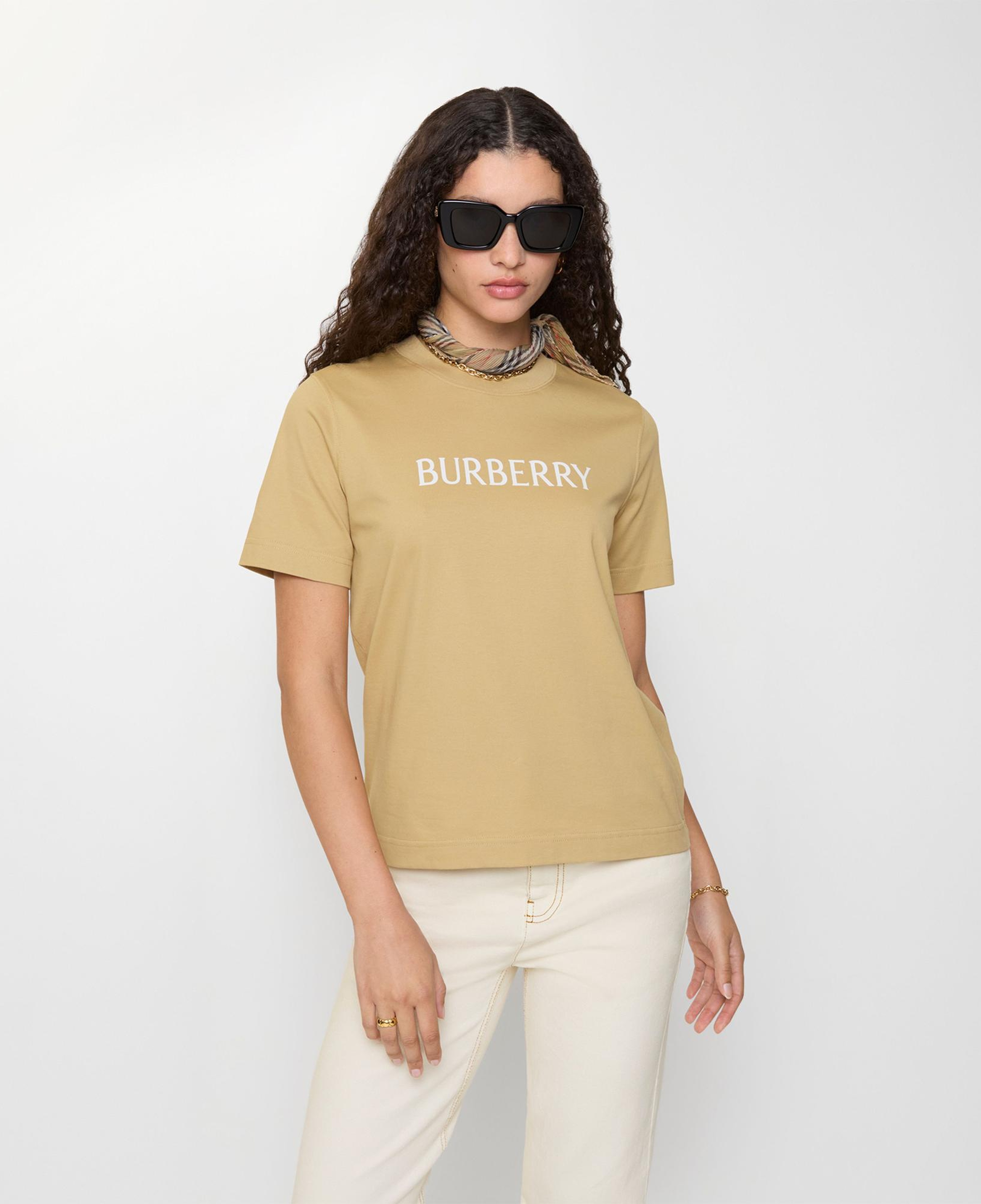 Burberry Logo Cotton Kadın Bej T-Shirt