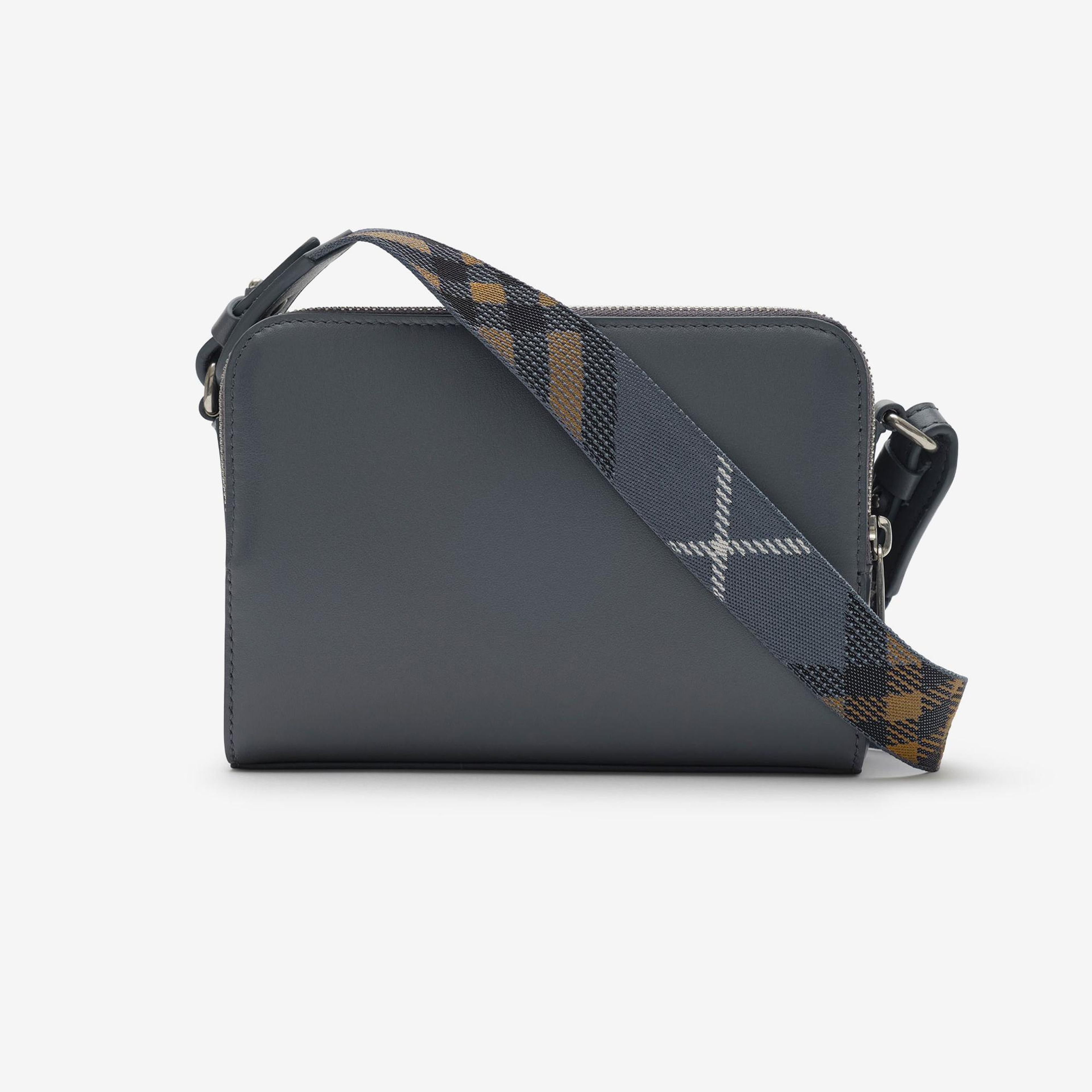 Burberry Erkek Mavi Omuz Çantası