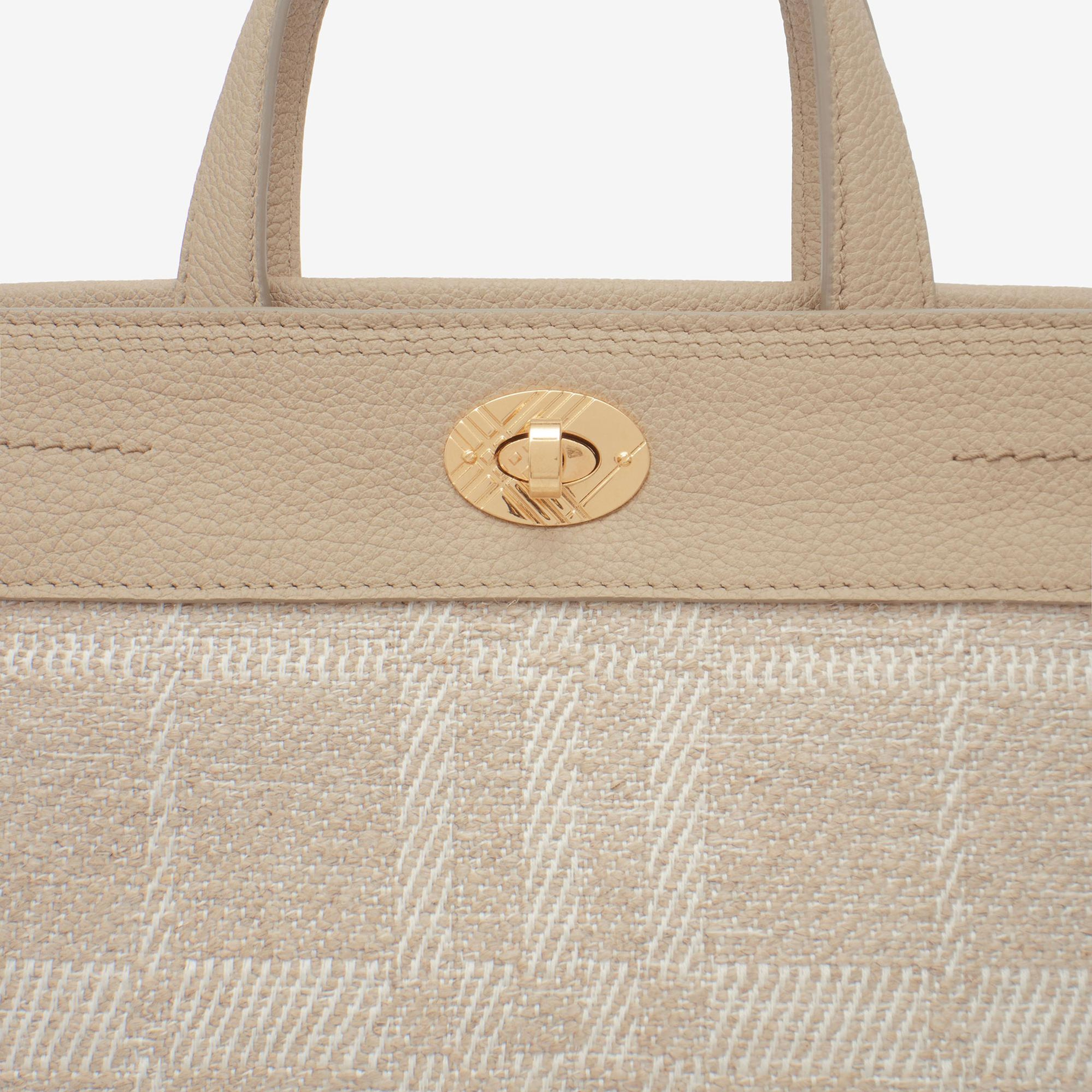Burberry Mini Cotswolds Tote Kadın Krem El Çantası
