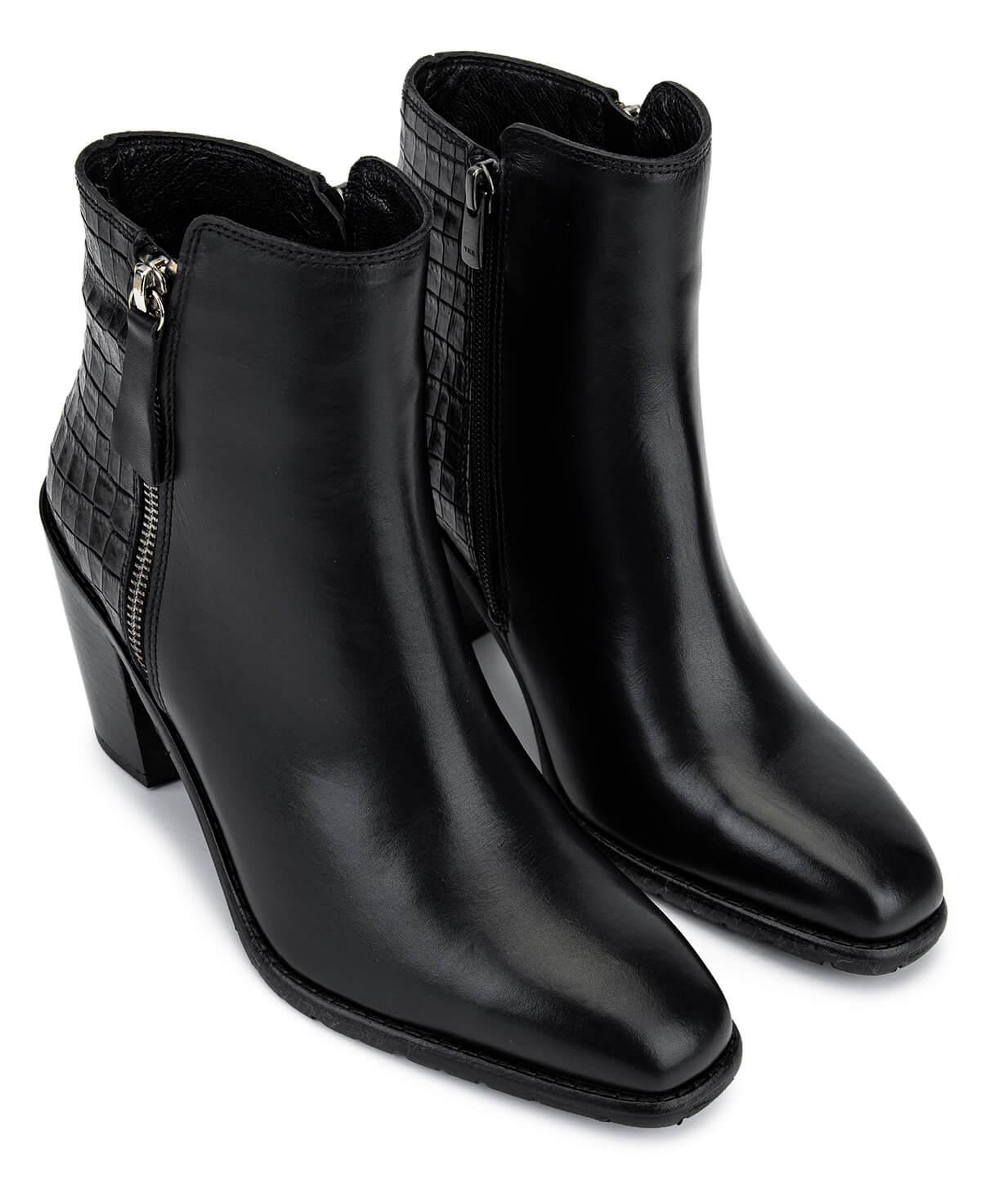 Tamer Tanca Kadın Hakiki Deri Siyah Klasik Bot