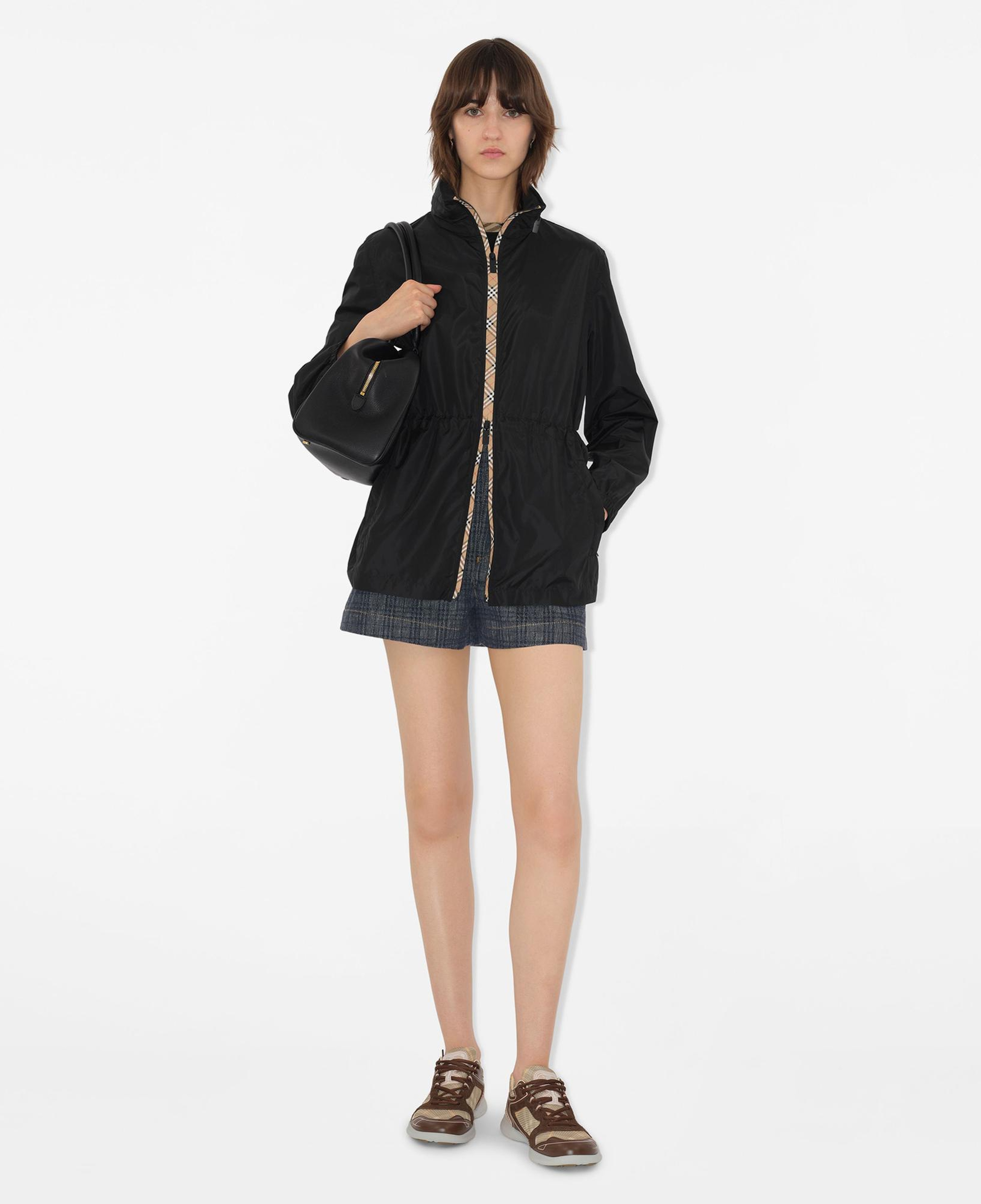 Burberry Kadın Siyah Mont