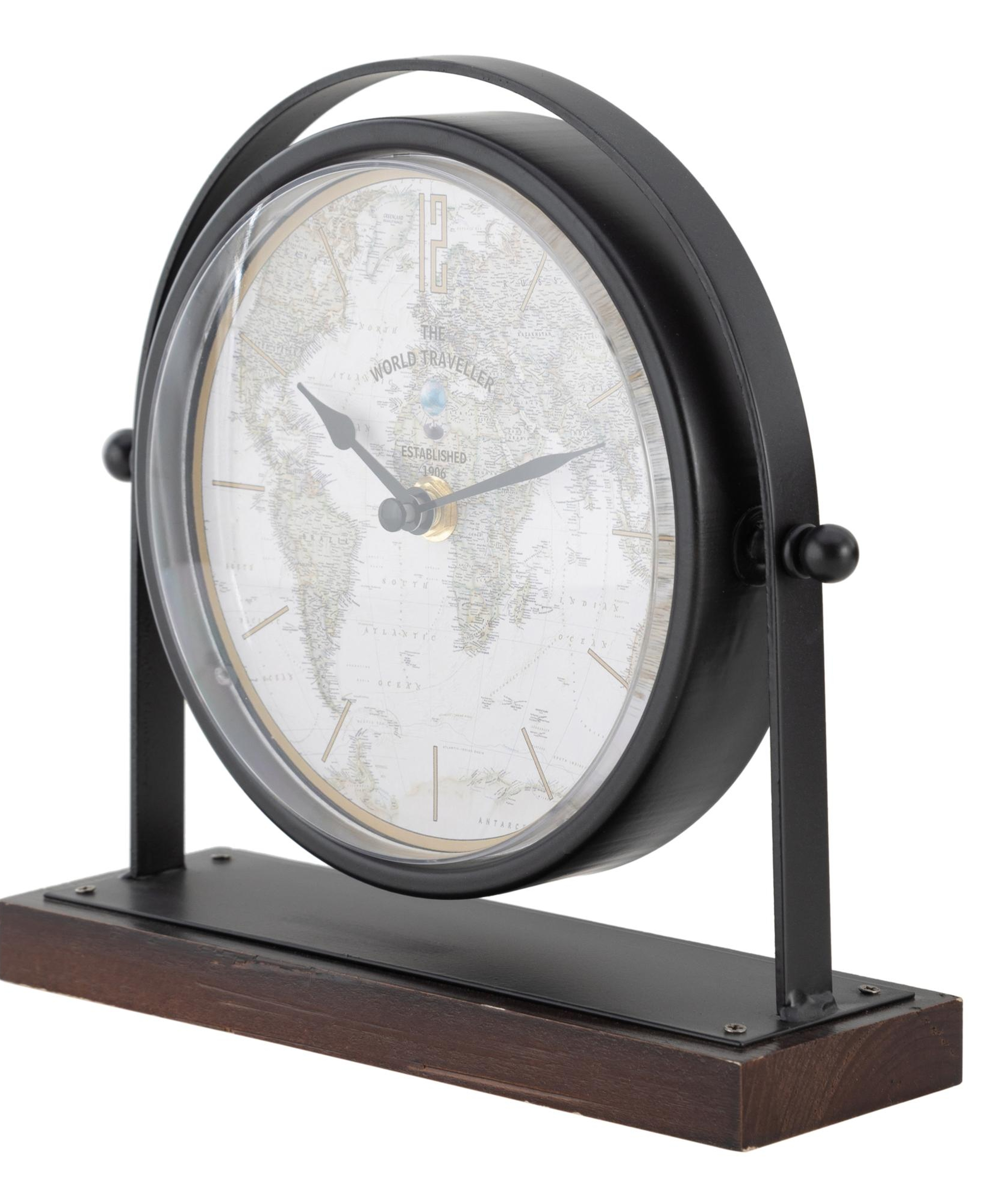 BLACK SRIUS MASA SAATİ