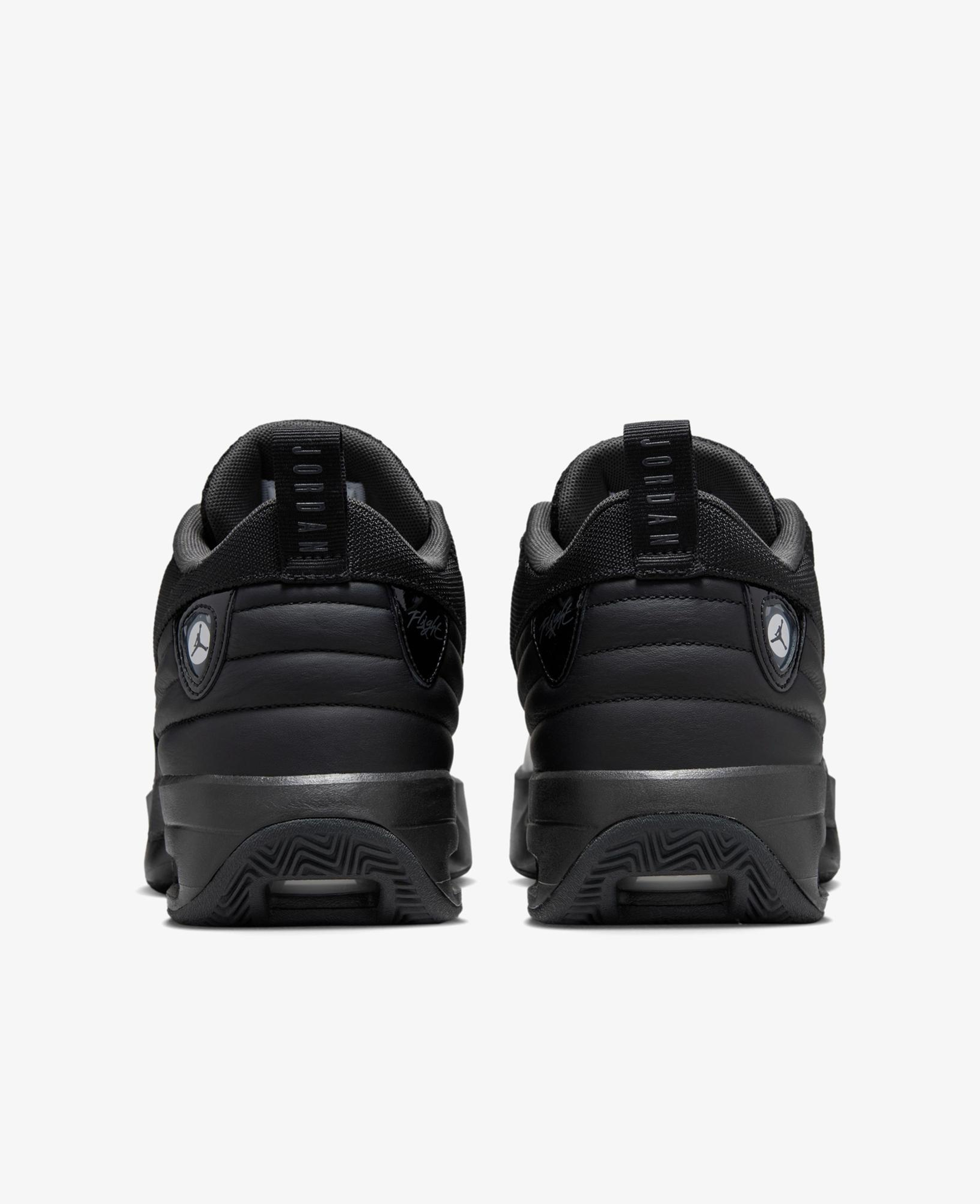 Jordan Max Aura 6 Erkek Siyah Spor Ayakkabı