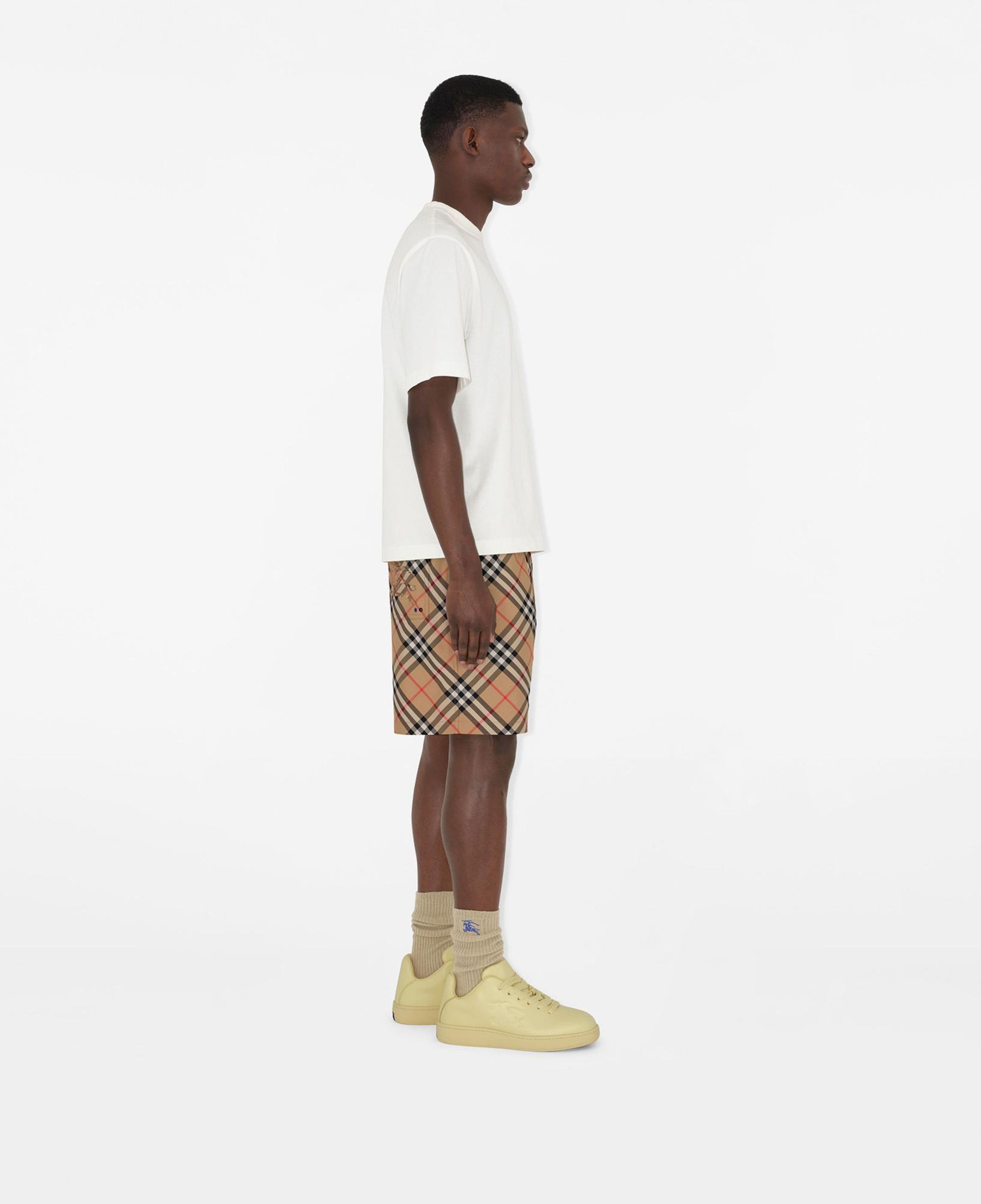 Burberry Check Erkek Bej Şort