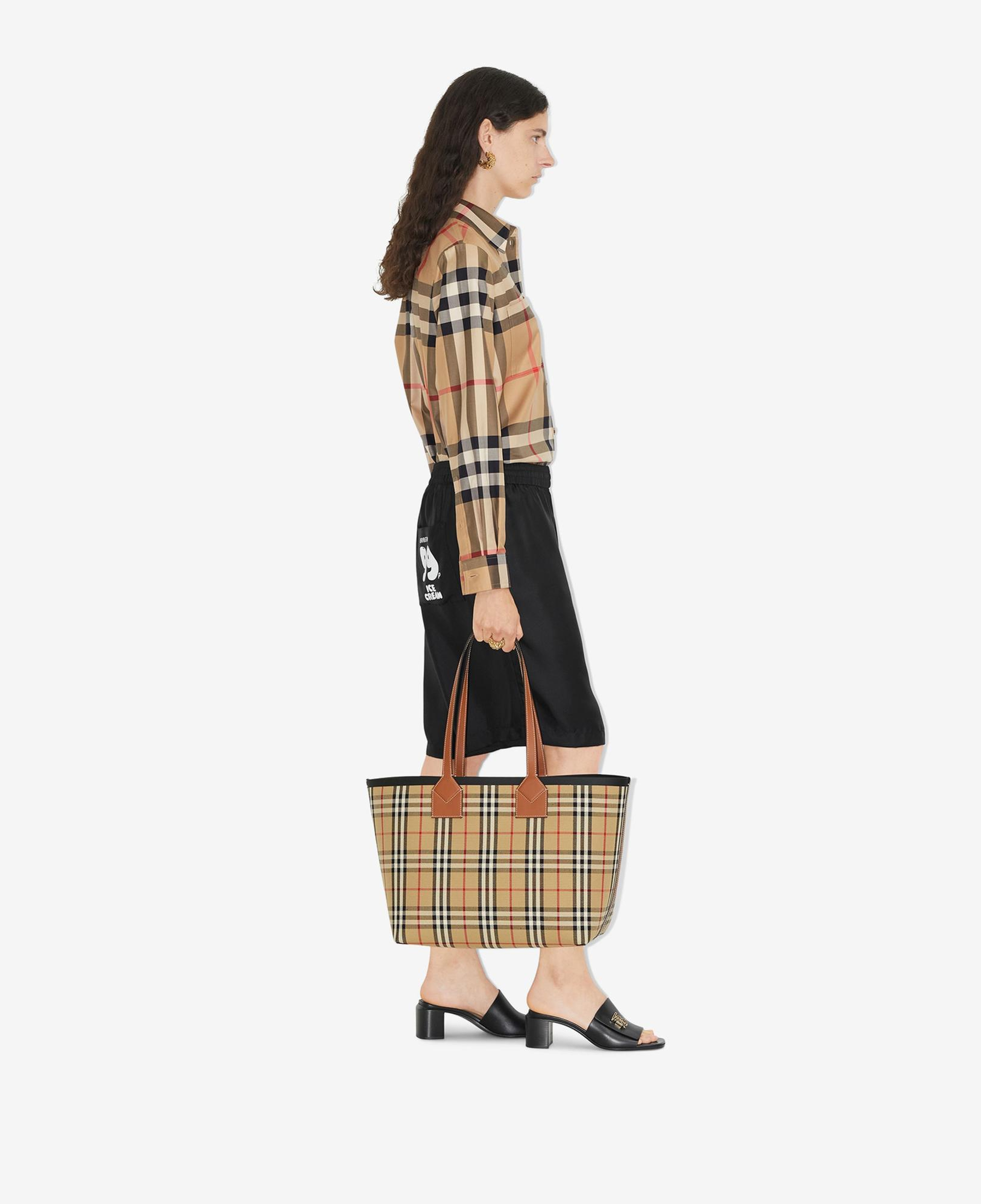Burberry Check Pamuklu Kadın Bej Gömlek