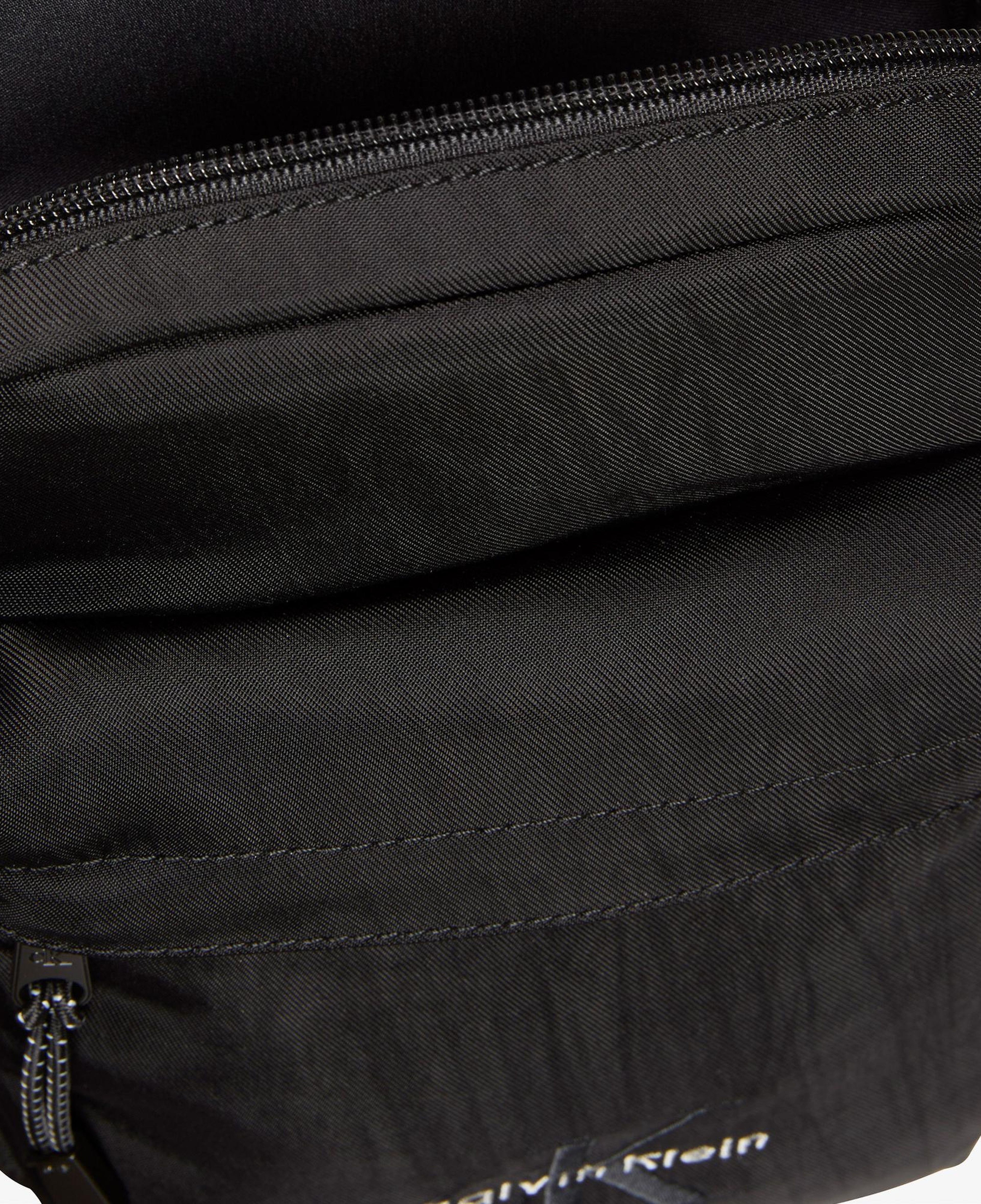 Calvin Klein Bold Sling Erkek Siyah Omuz Çantası