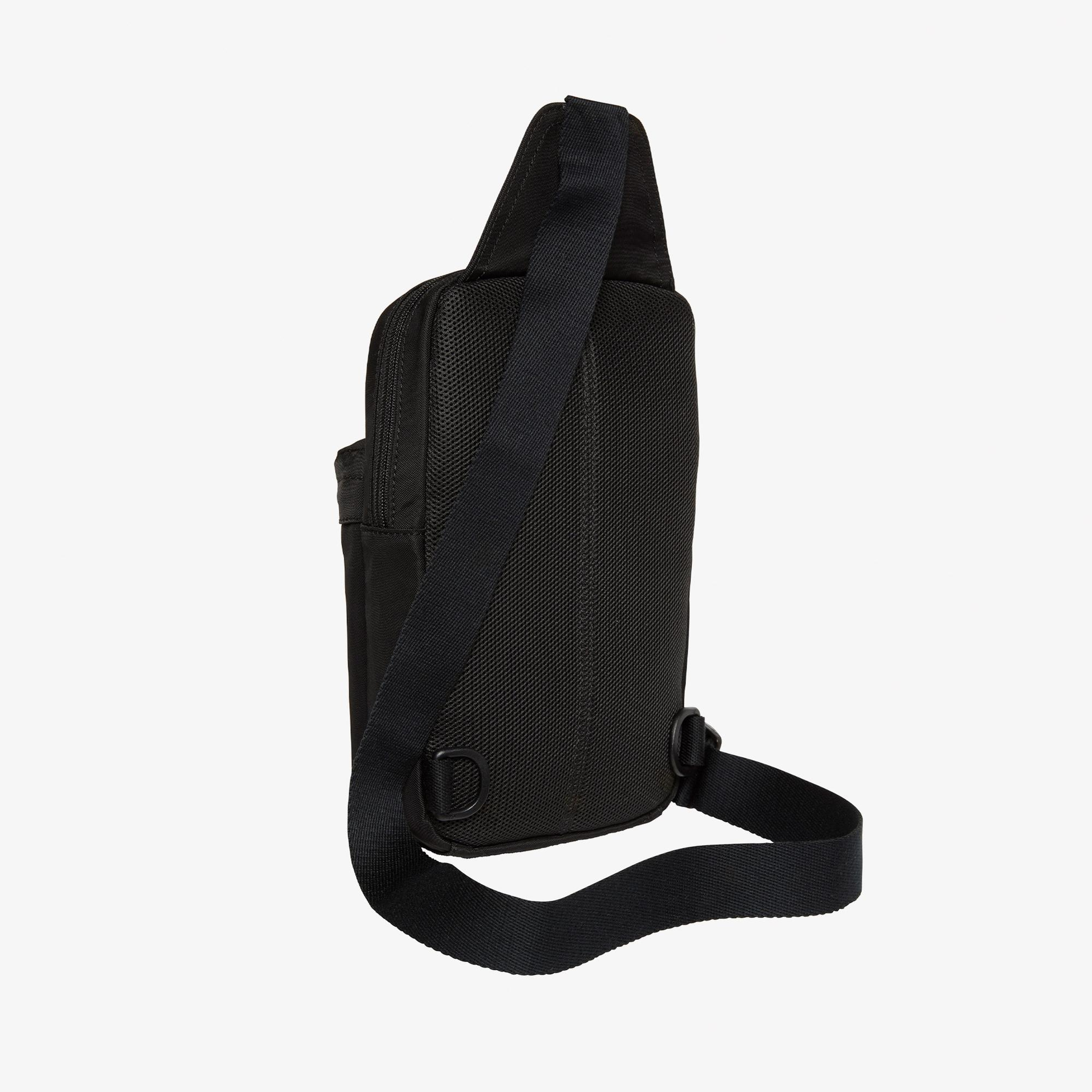 Calvin Klein Bold Sling Erkek Siyah Omuz Çantası