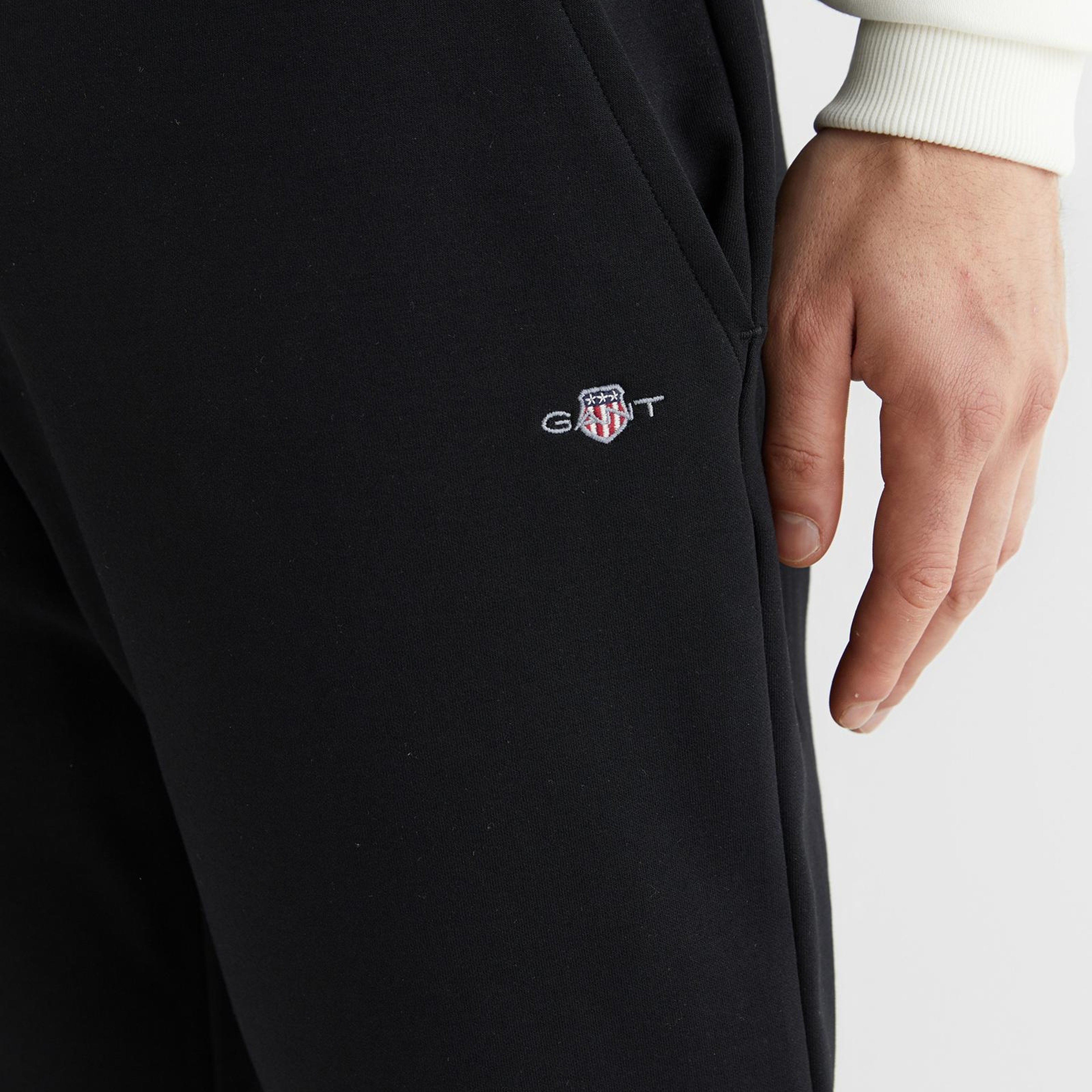 GANT Erkek Siyah Regular Fit Logolu Eşofman Altı