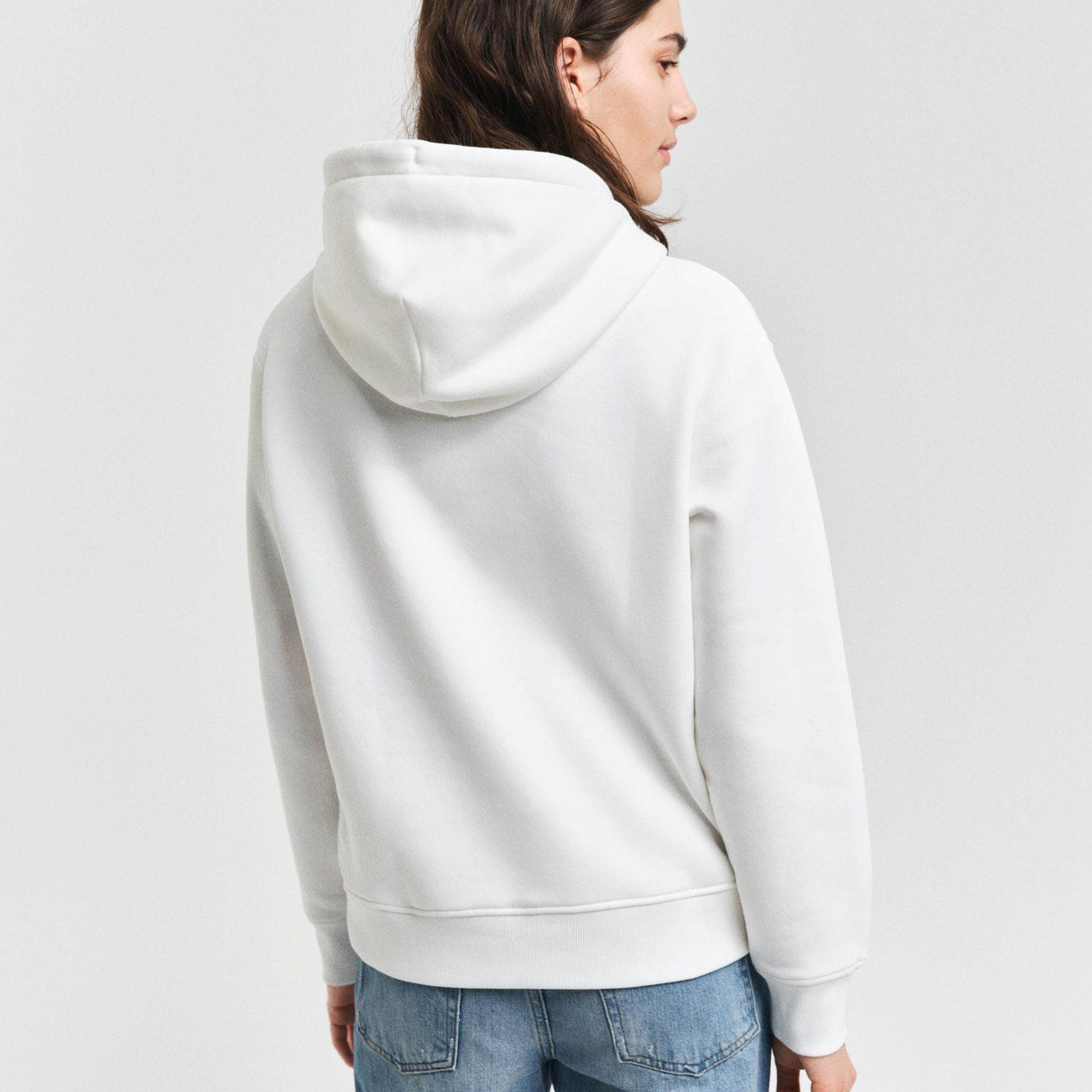 GANT Kadın Krem Relaxed Fit Kapüşonlu Logolu Sweatshirt