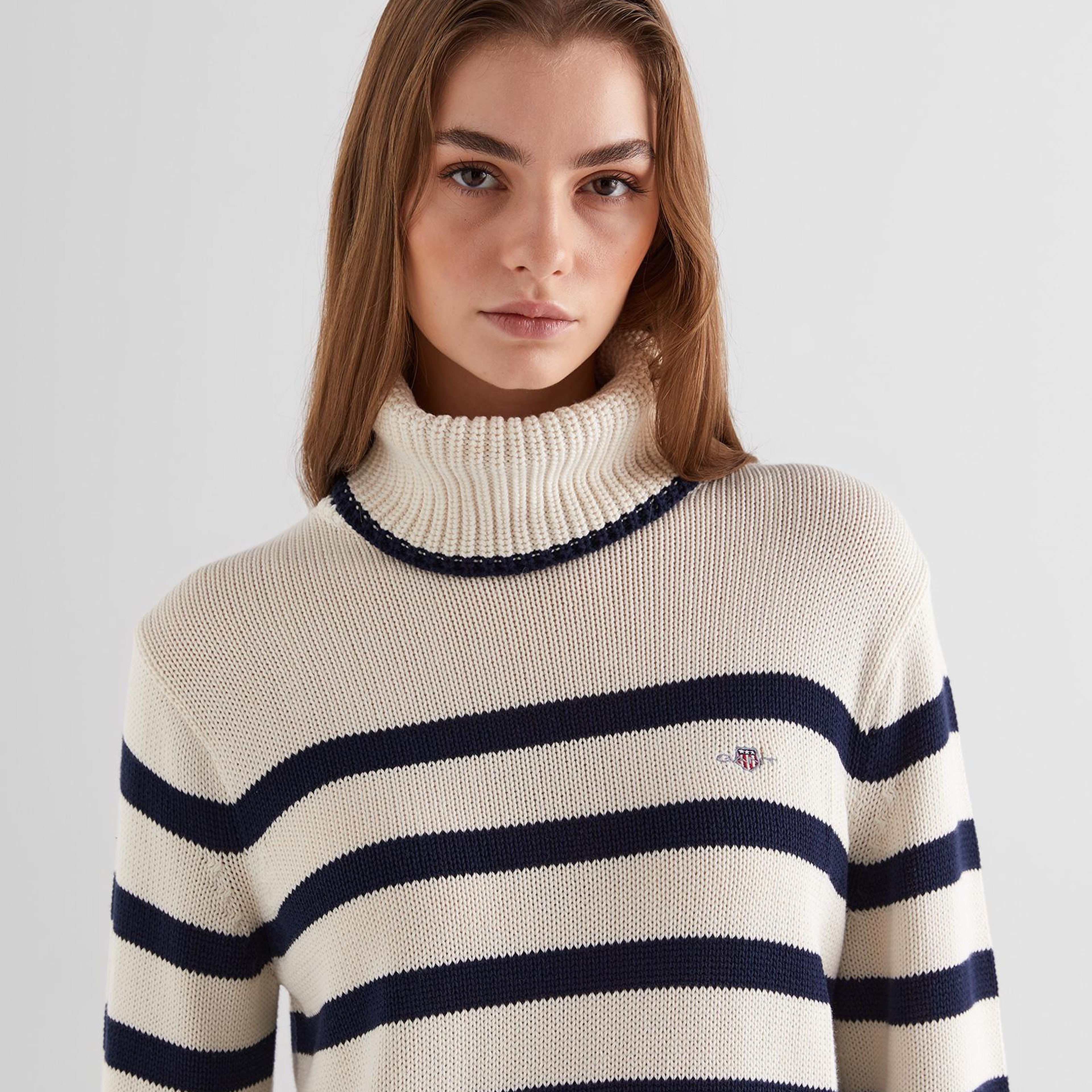 GANT Kadın Krem Oversize Fit Boğazlı Yaka Çizgili Kazak