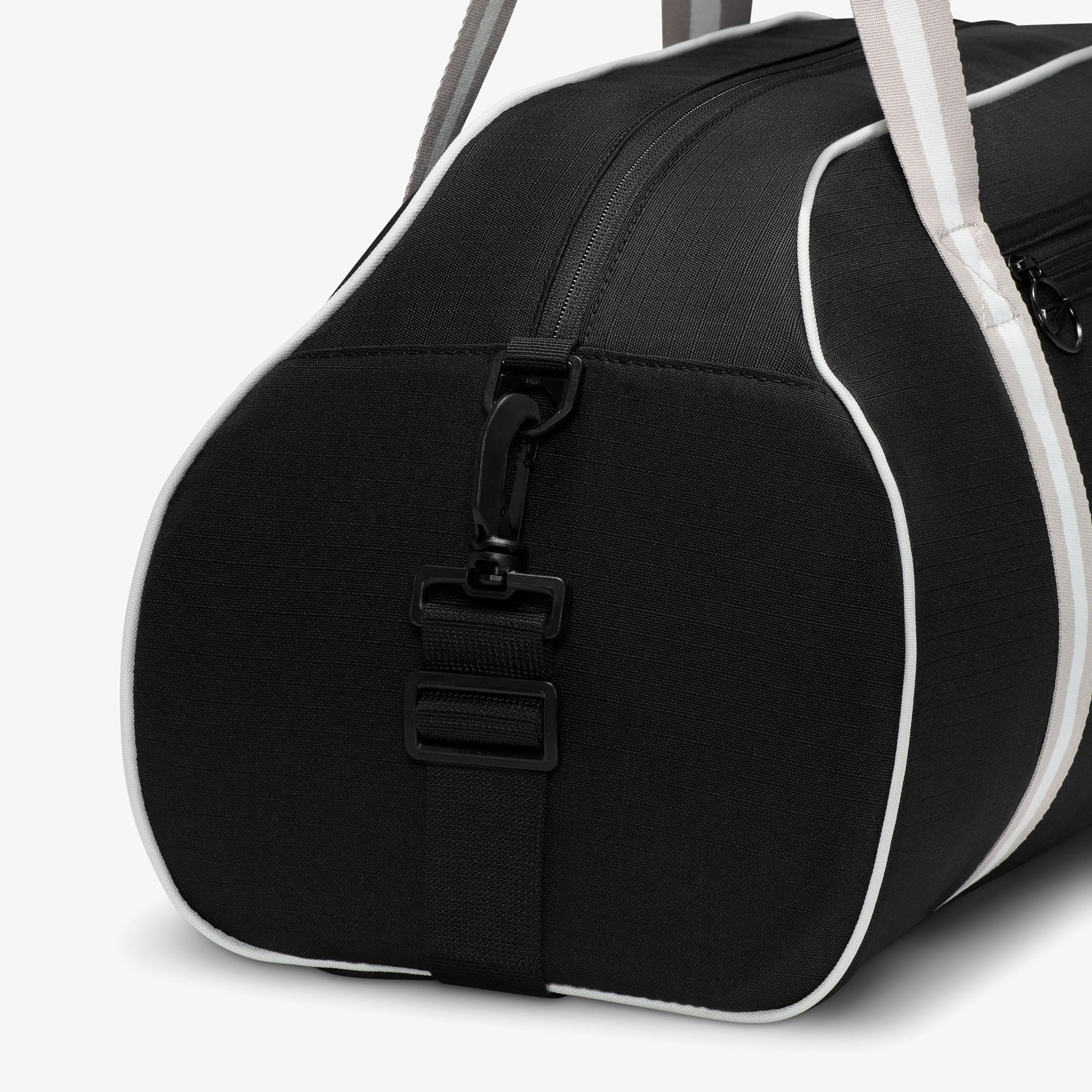 Nike Gym Club Retro Kadın Siyah Spor Çantası