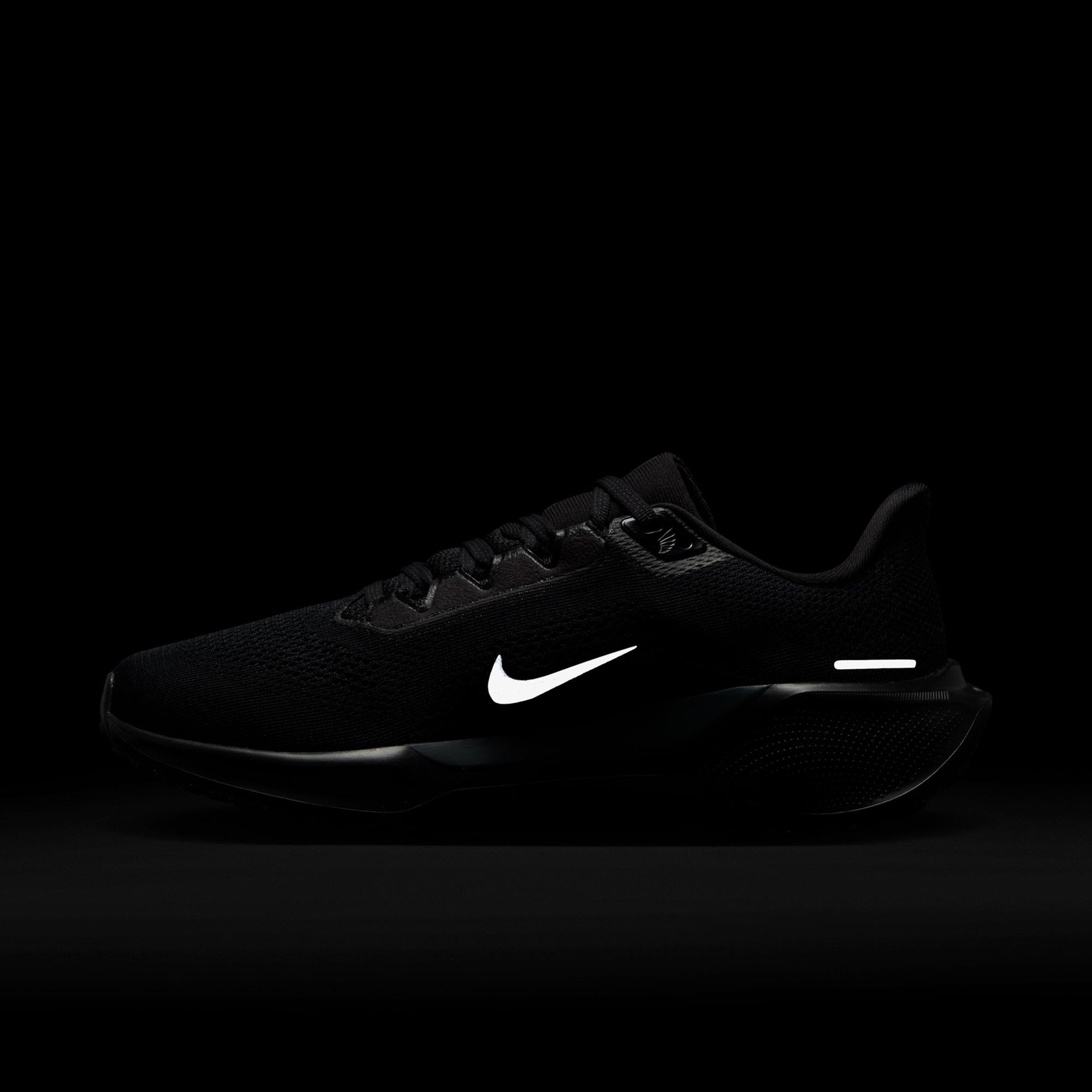 Nike Air Zoom Pegasus 41 Kadın Siyah Koşu Ayakkabısı