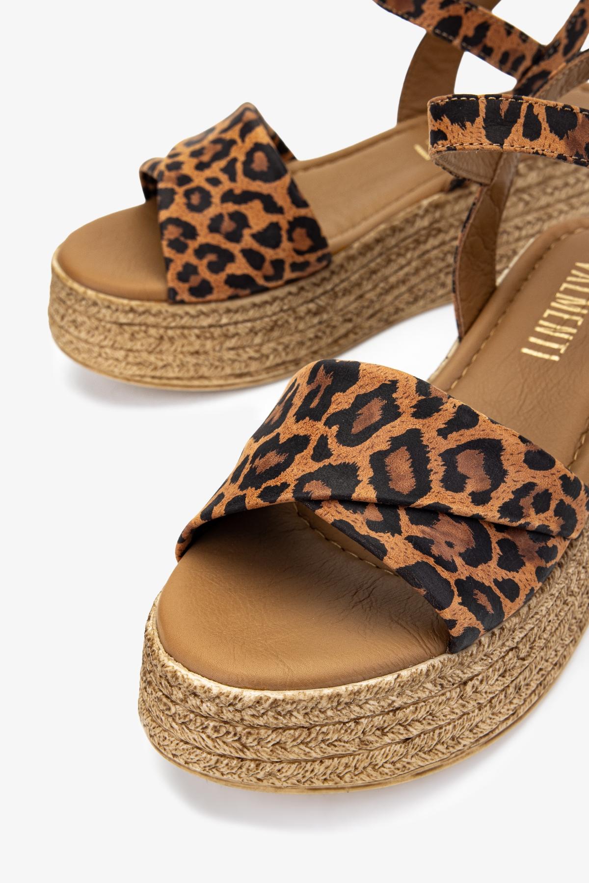 Valmenti Kadın Hakiki Deri Taba Leopar Sandalet