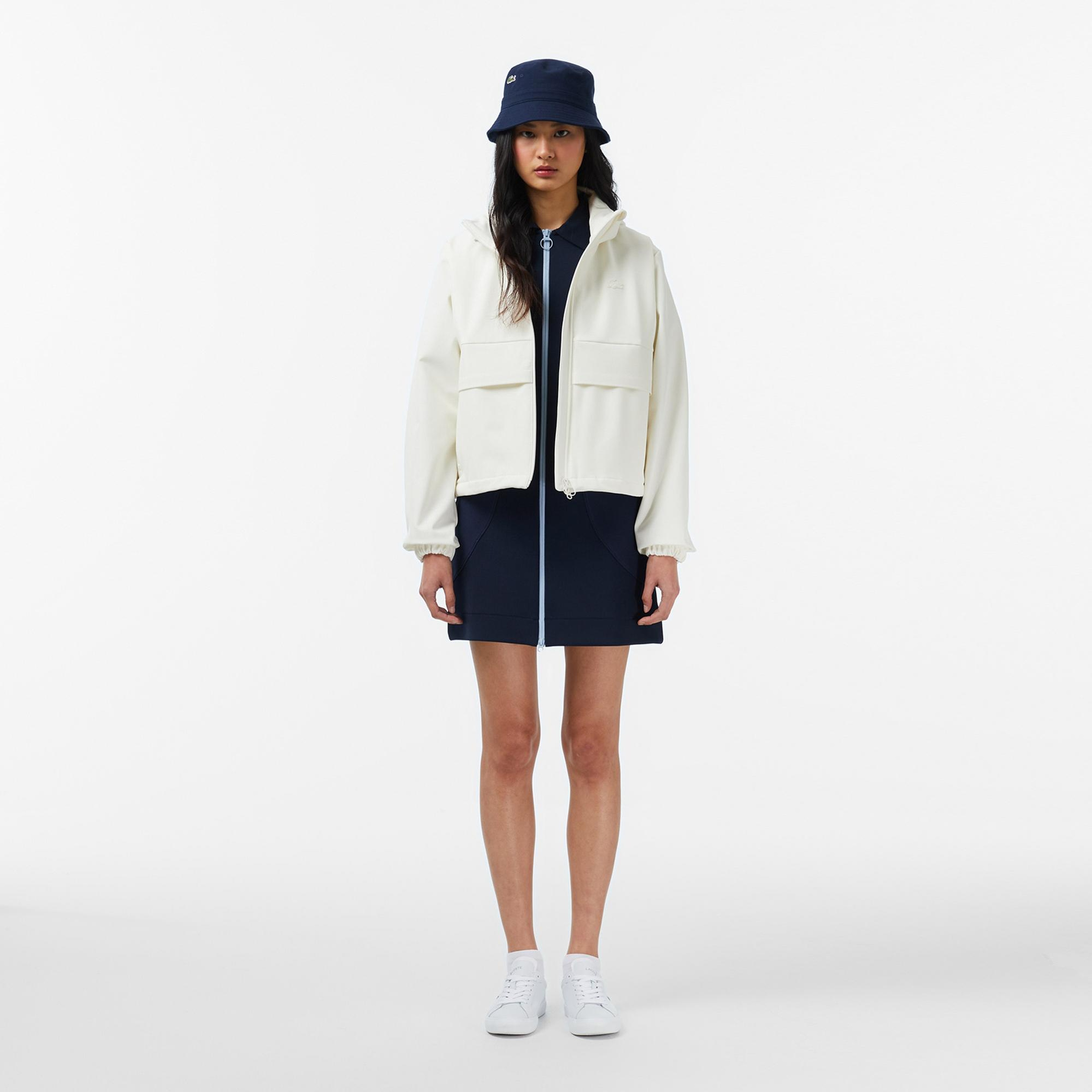 Lacoste Kadın Regular Fit Kapüşonlu Baskılı Krem Yağmurluk