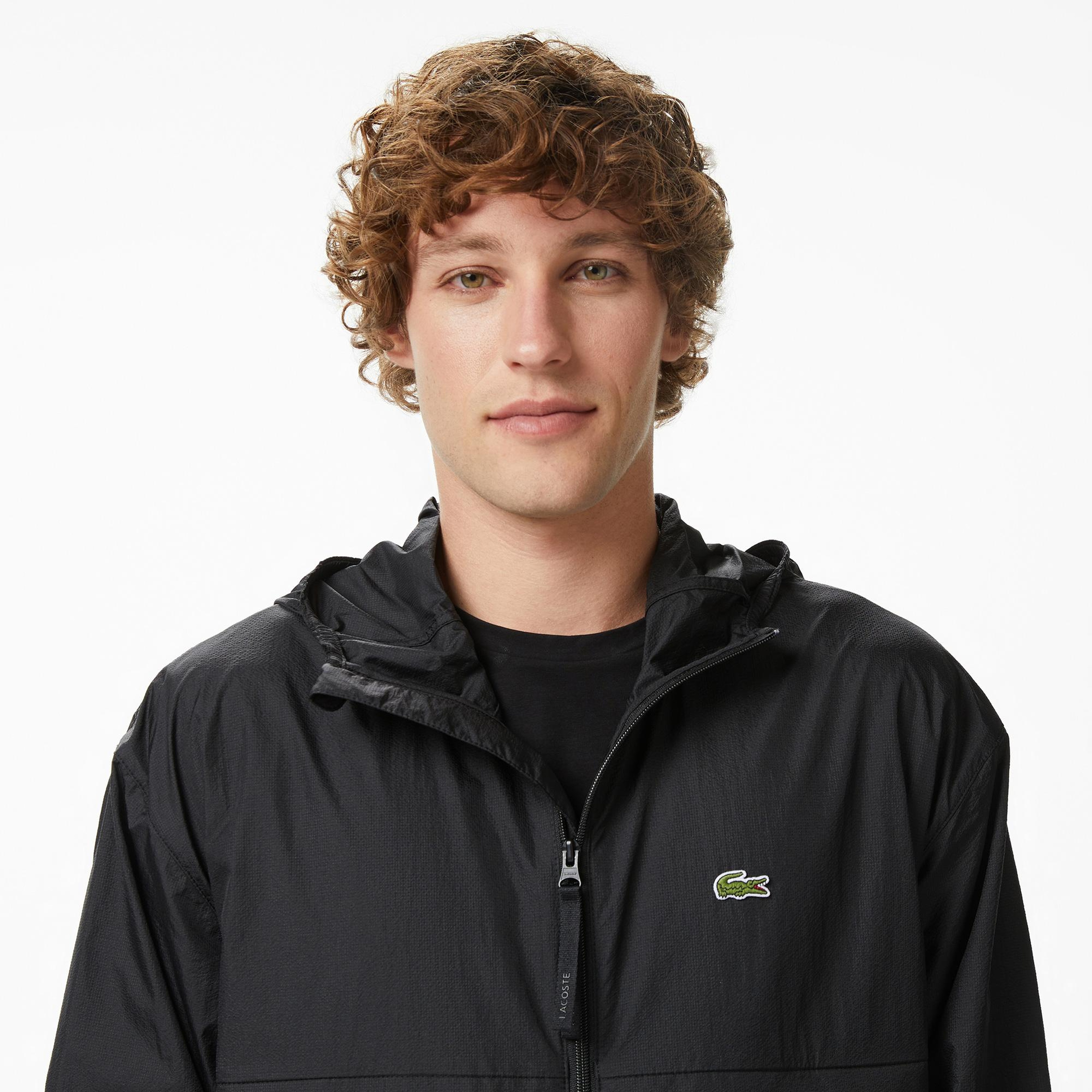 Lacoste Erkek Kapüşonlu Siyah Yağmurluk