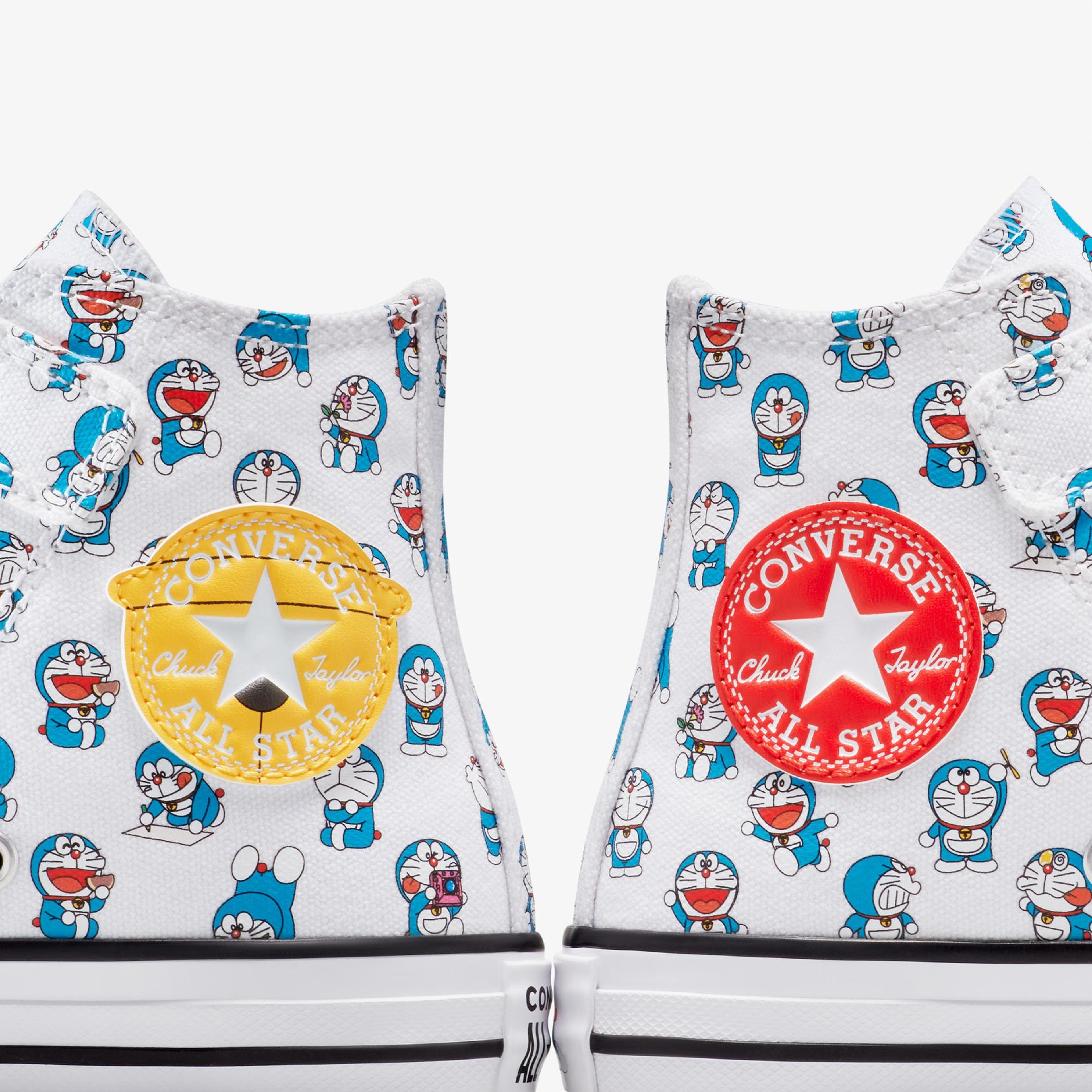 Converse x Doraemon Çocuk Beyaz Chuck Taylor All Star Sneaker