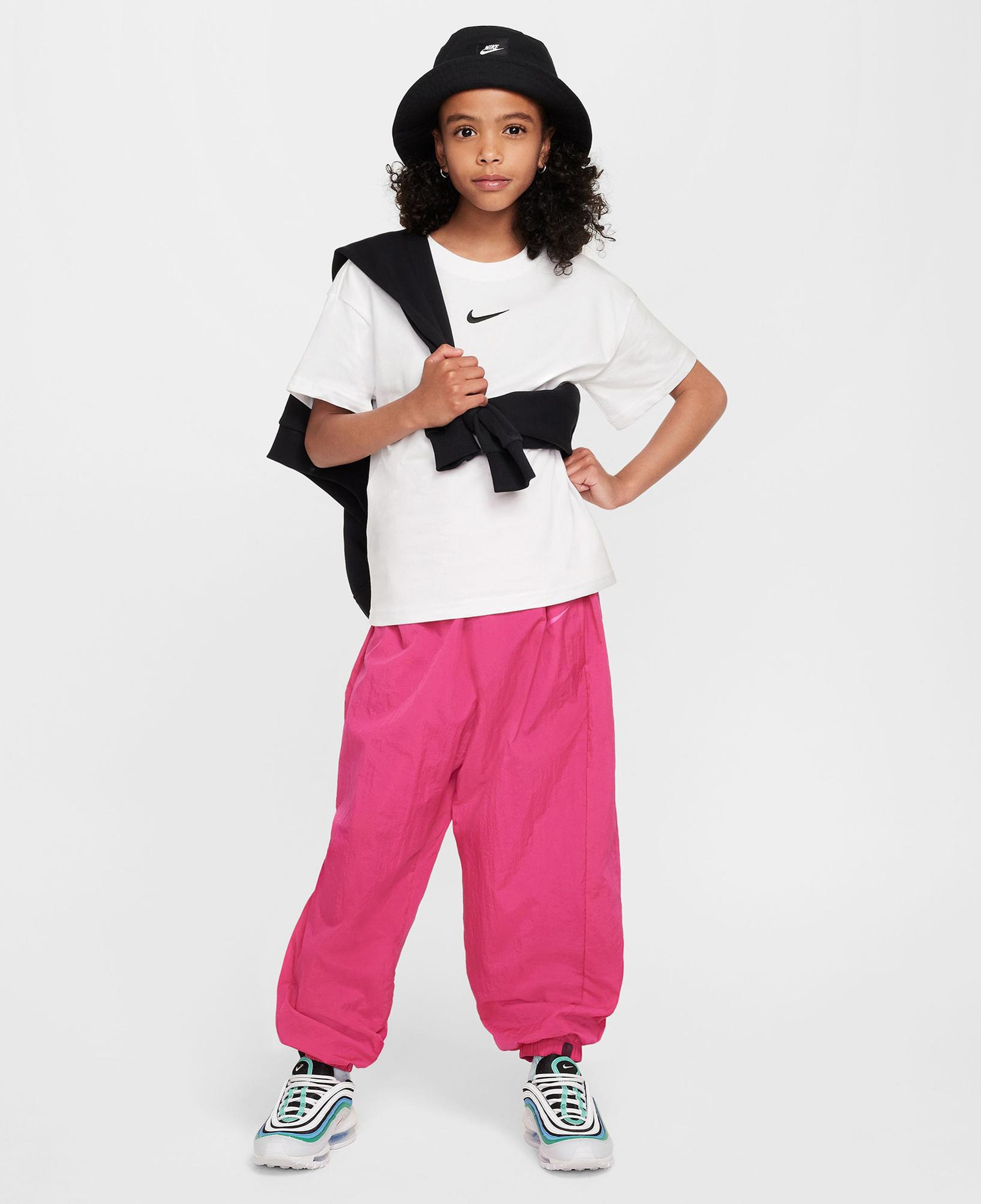 Nike Sportswear Essentials Çocuk Beyaz T-Shirt