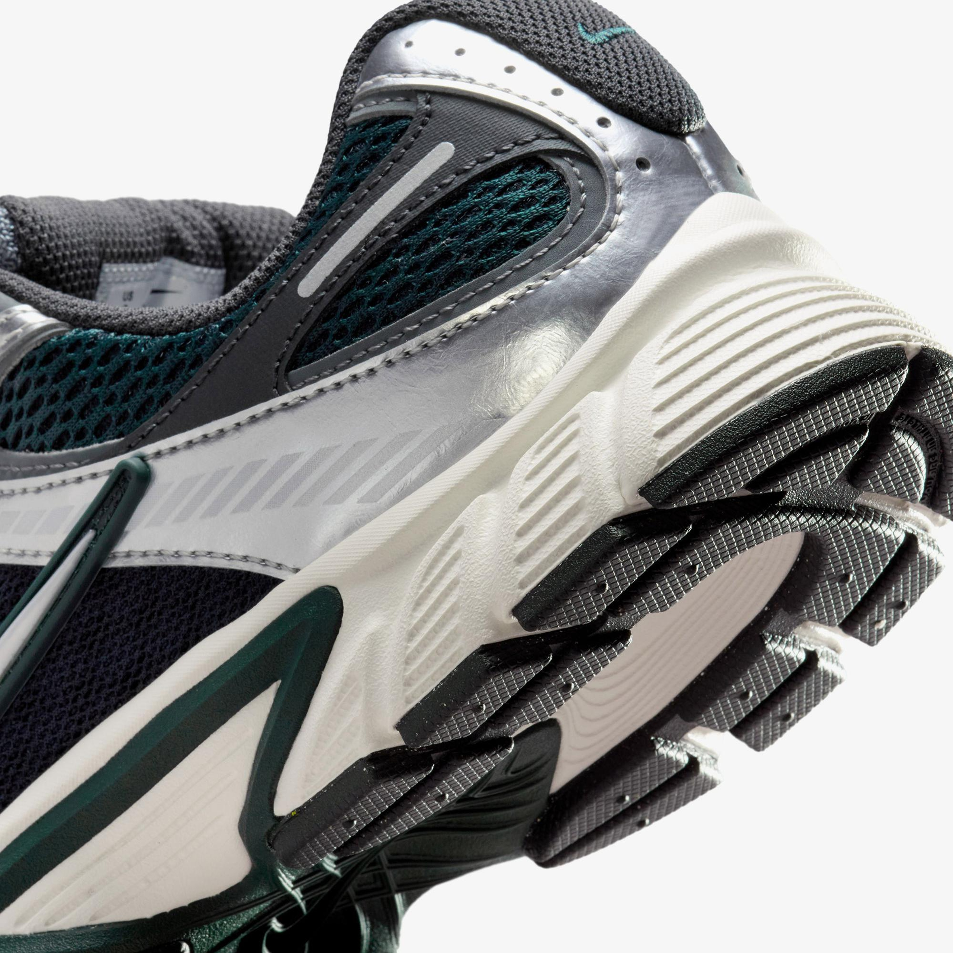 Nike V5 RNR Kadın Yeşil Spor Ayakkabı