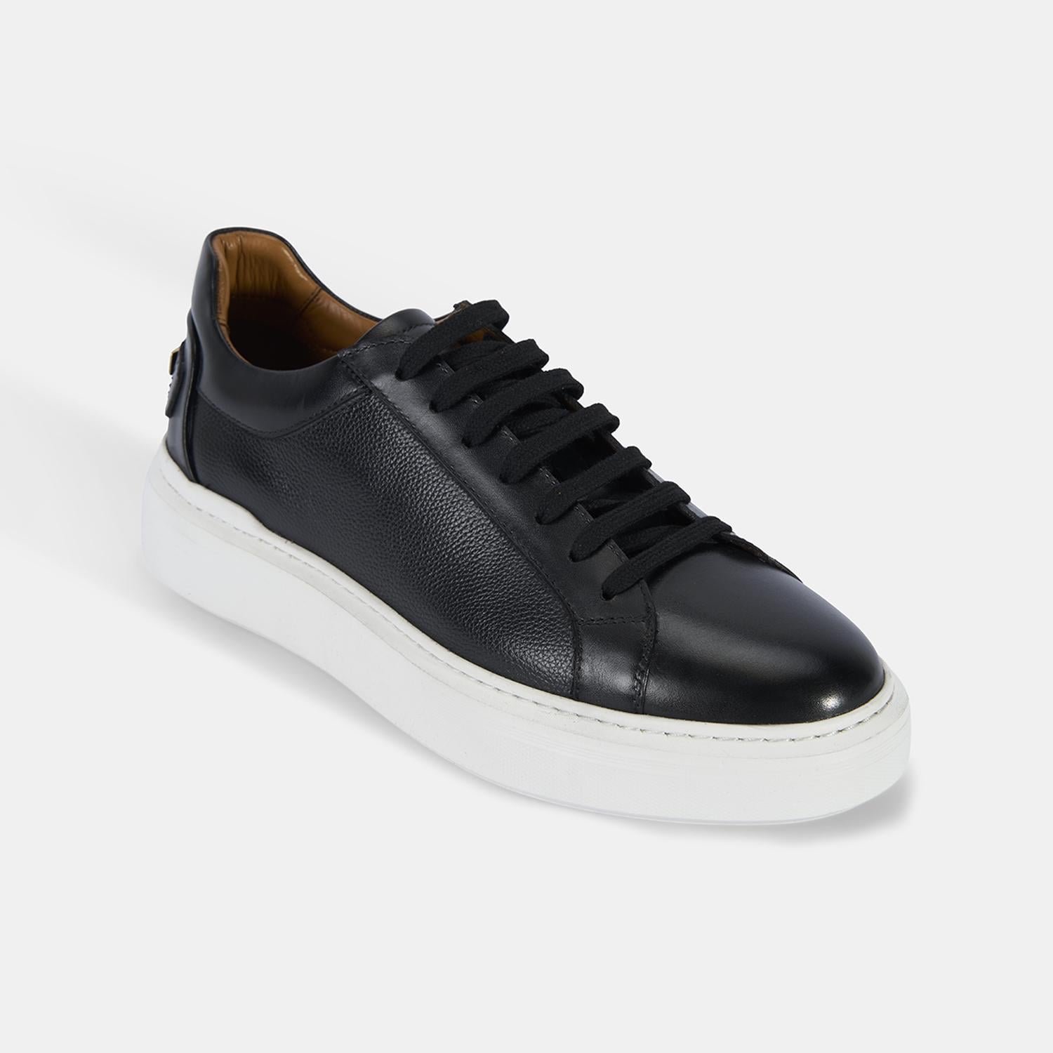 Erkek Siyah Bağcıklı Beyaz Tabanlı Deri Spor Ayakkabı