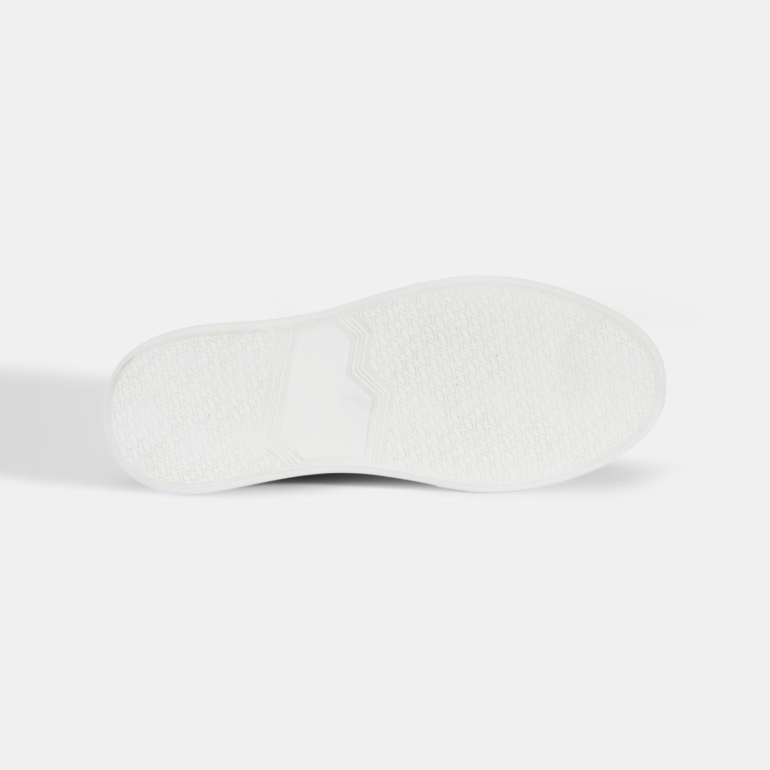 Erkek Siyah Bağcıklı Beyaz Tabanlı Deri Spor Ayakkabı