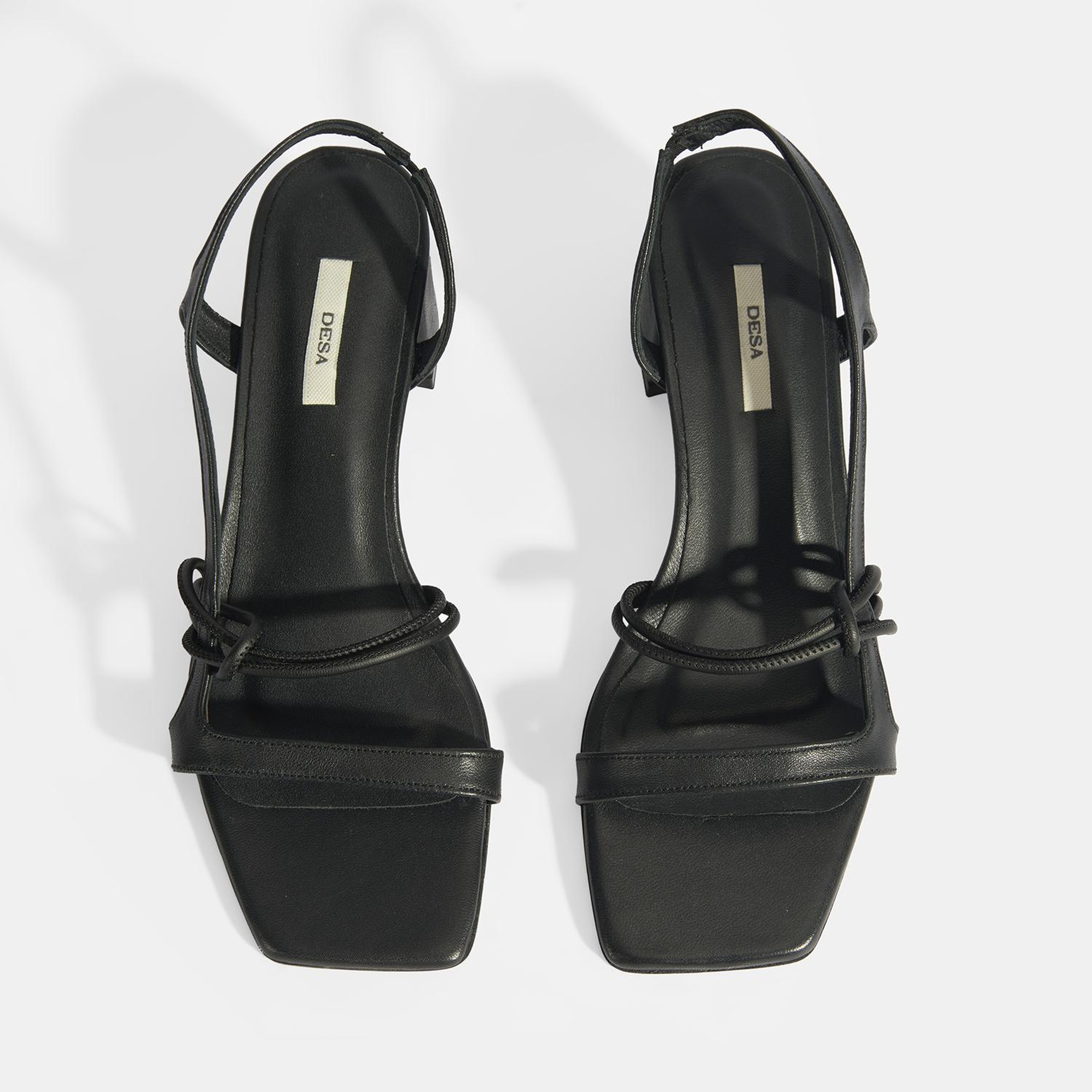 Kadın Siyah Topuklu Deri Sandalet