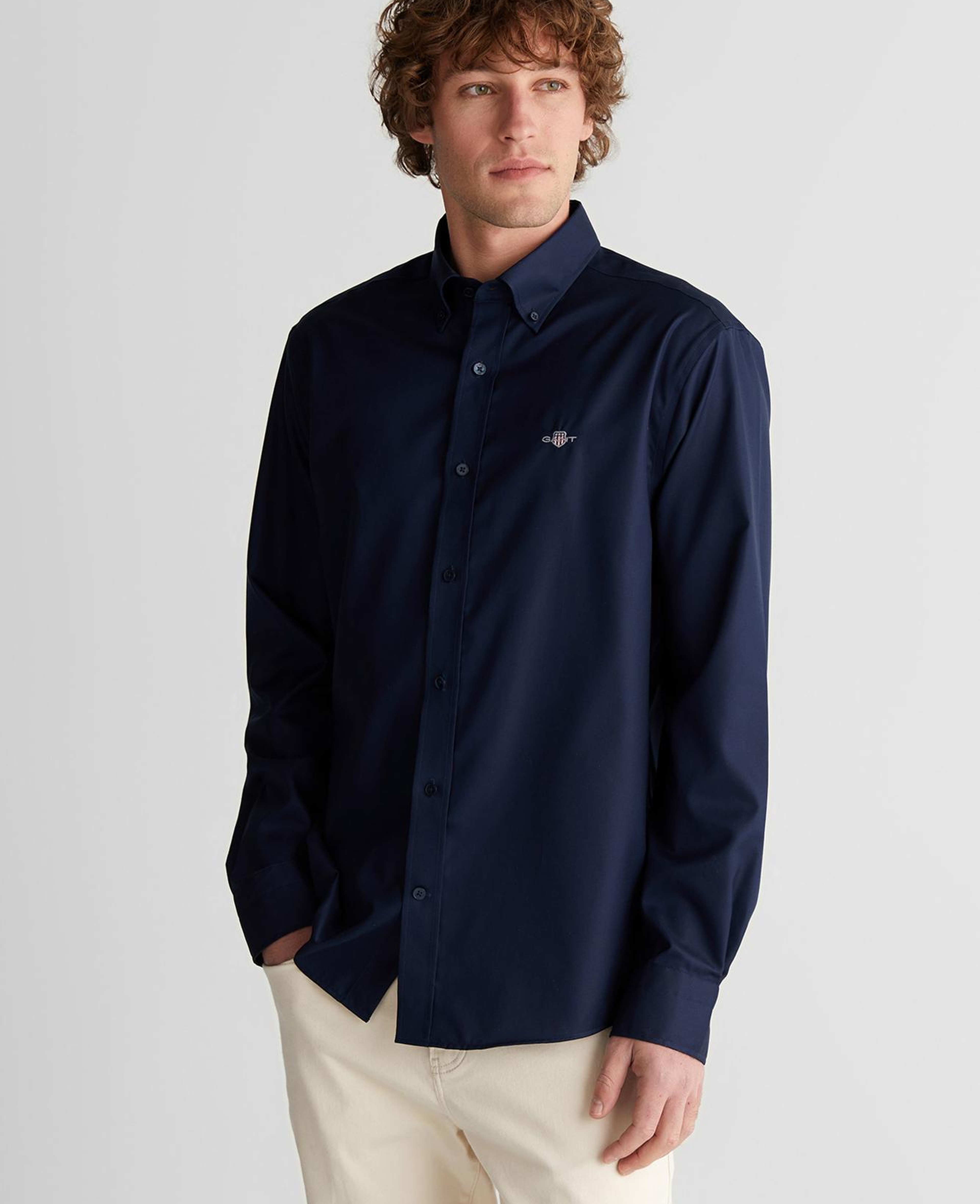 GANT Erkek Lacivert Düğmeli Yaka Logolu Gömlek