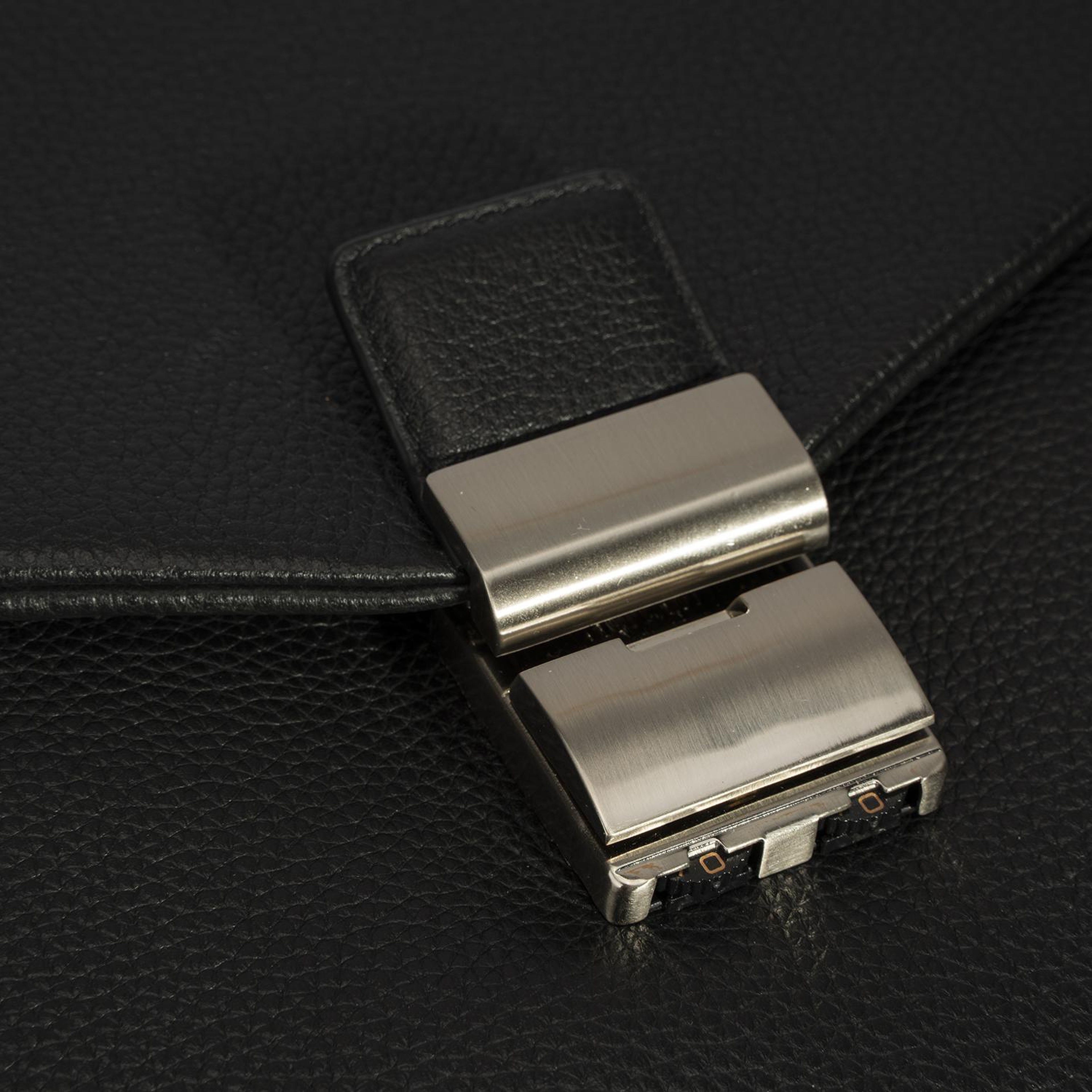 Erkek Siyah Deri Evrak Çantası