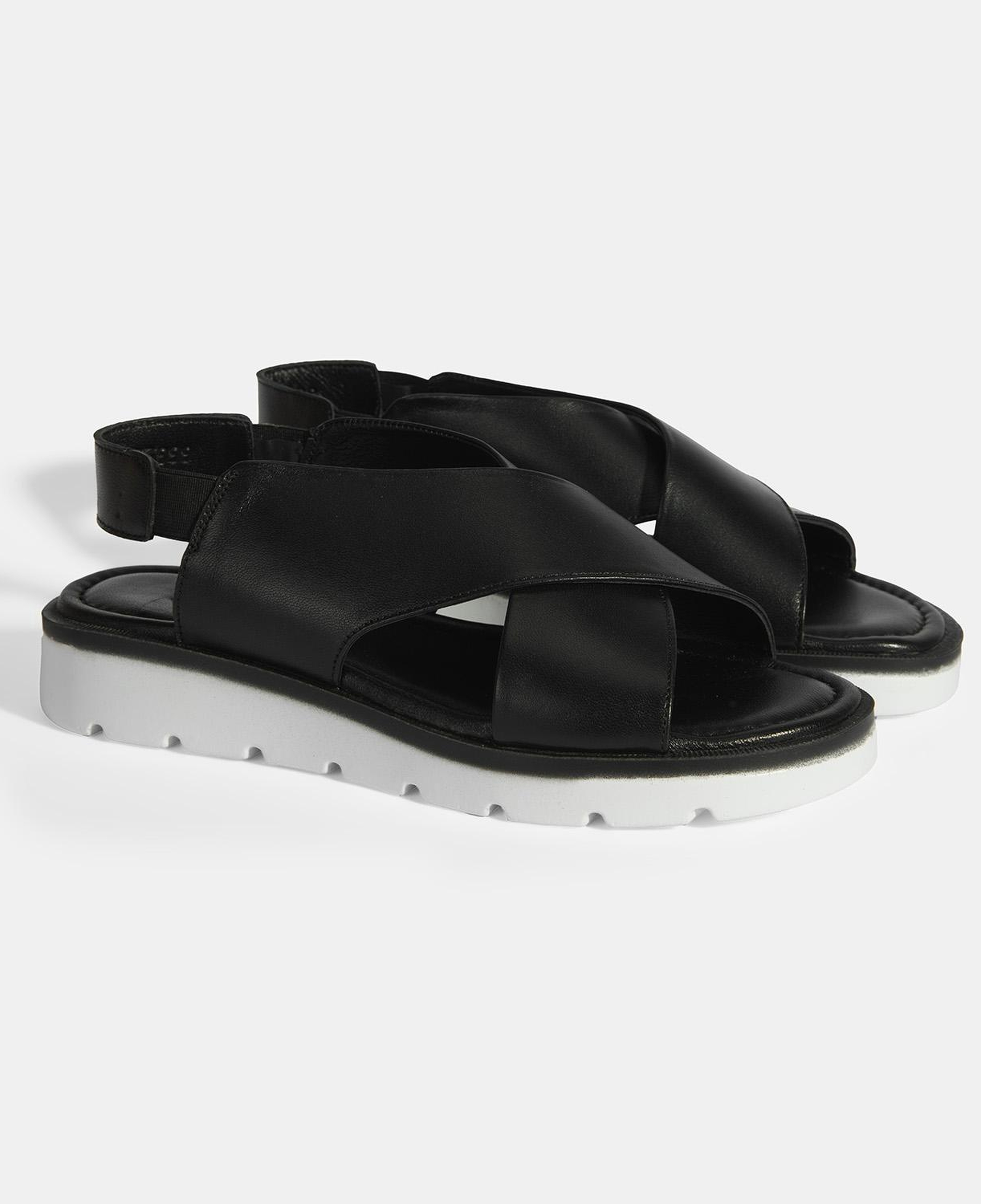 Siyah Kadın Lastik Bantlı Deri Sandalet