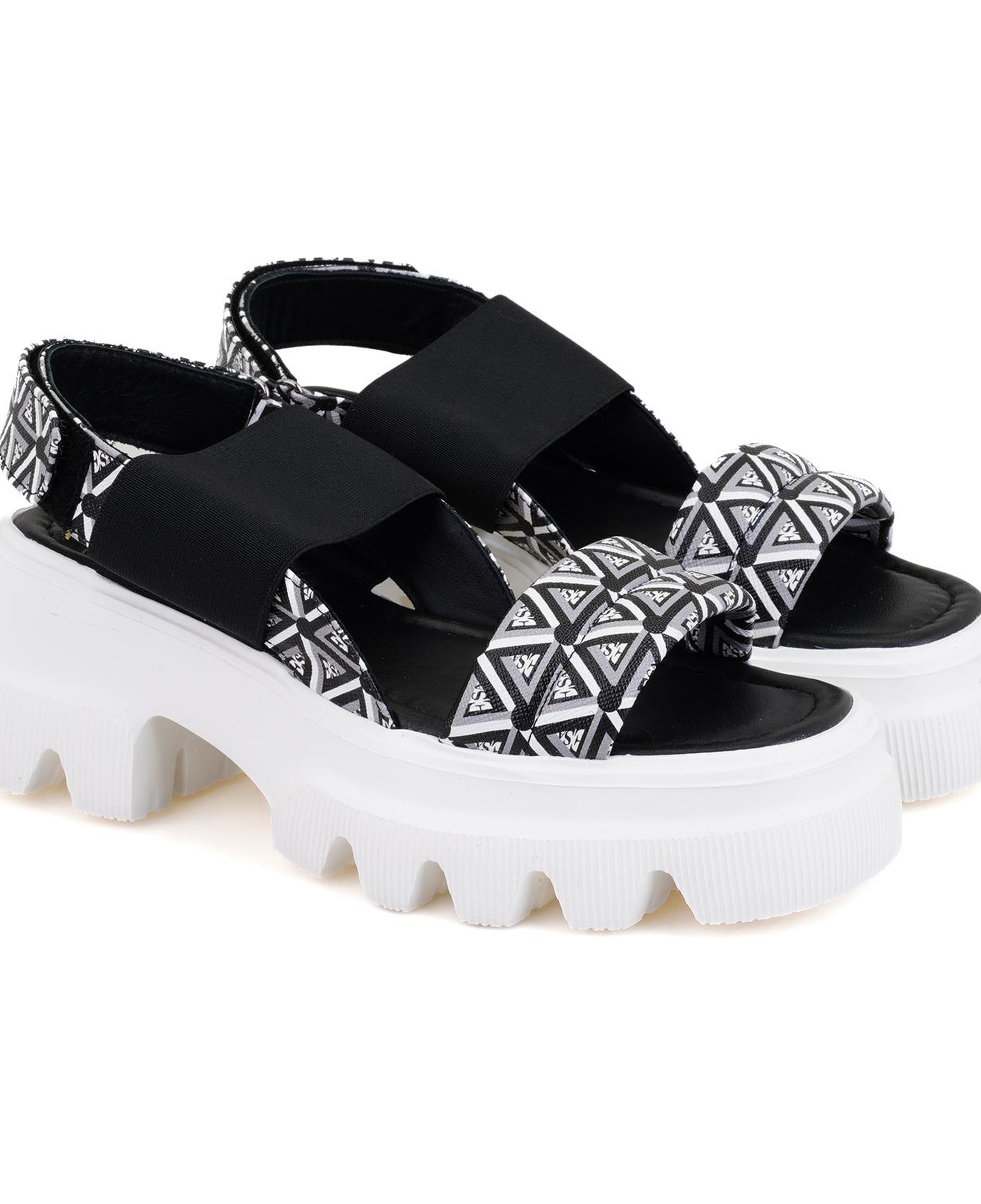 Kadın Siyah Monogram Desenli Dolgu Topuklu Sandalet