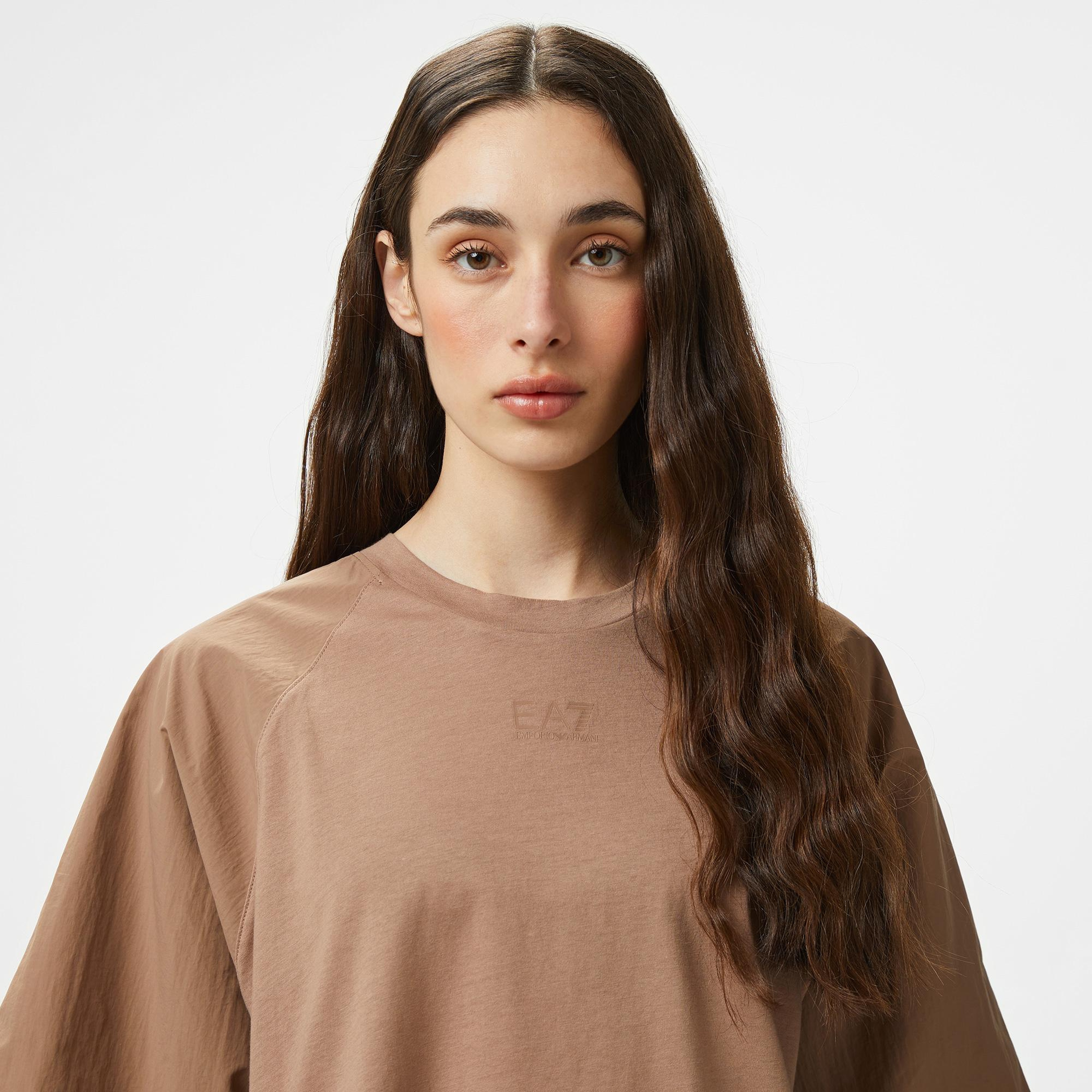 Emporio Armani Contemporary Kadın Kahverengi T-Shirt