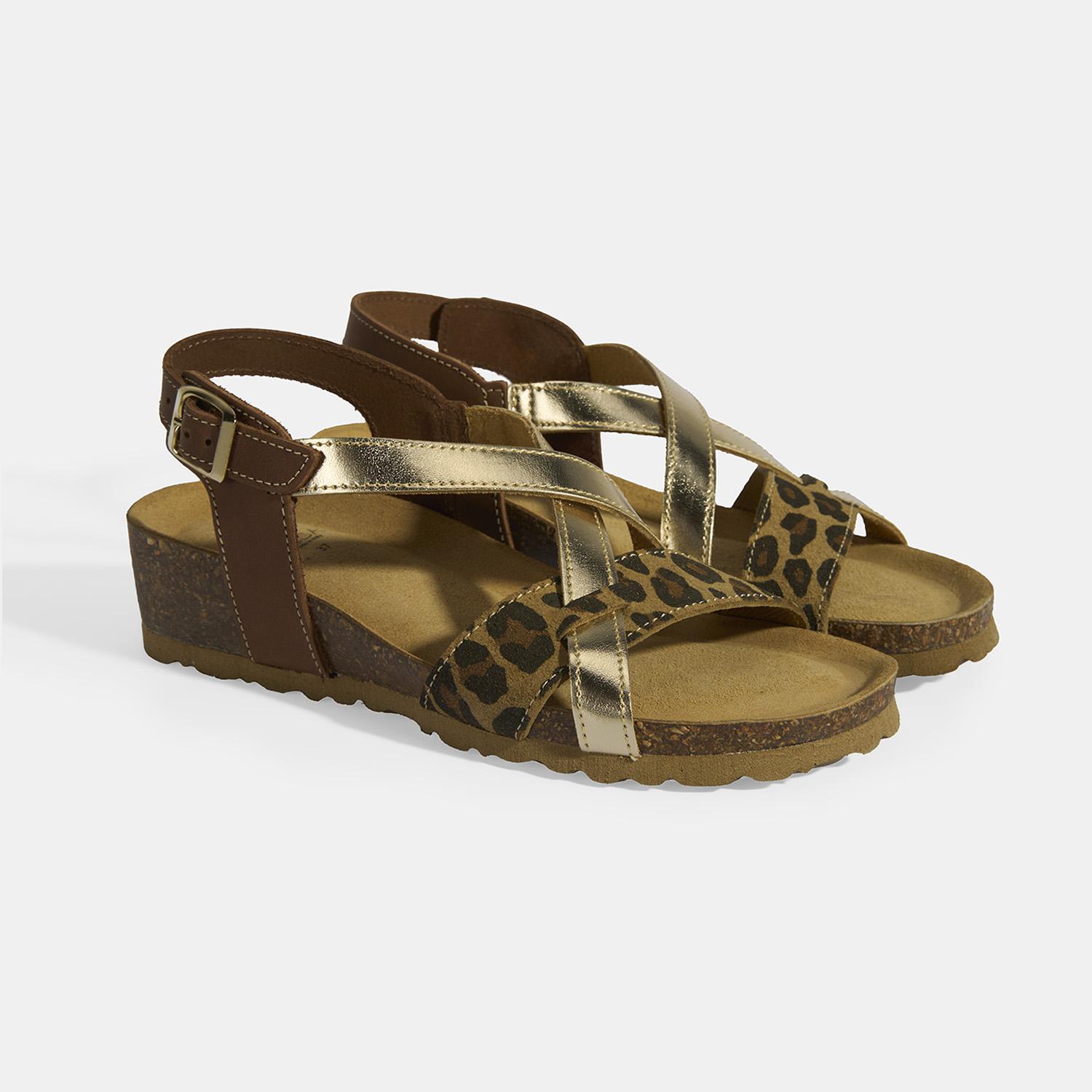 Leopar Kadın Toka Detaylı Nubuk Sandalet