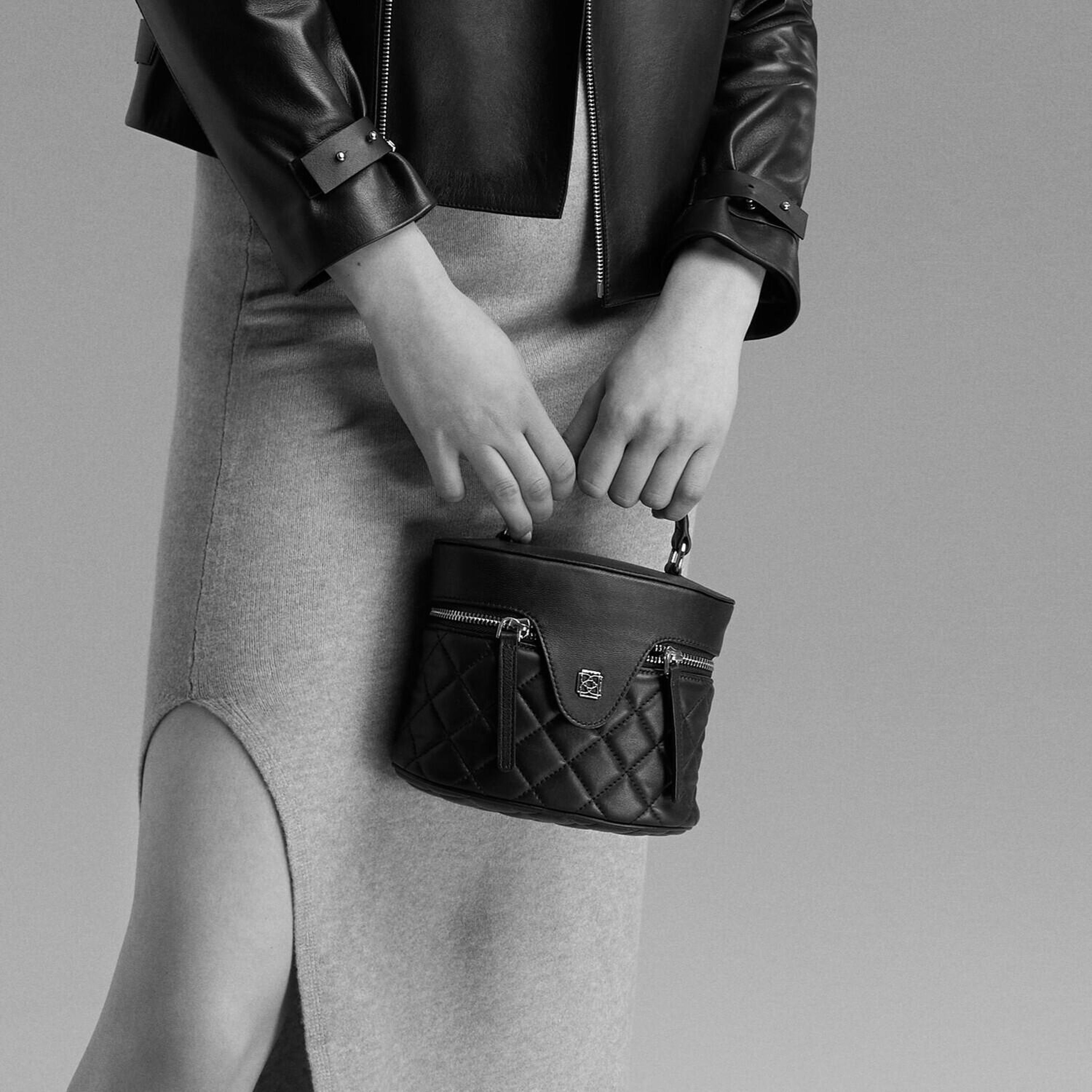 Azelie Bordo Kadın Kapitone Deri El Çantası