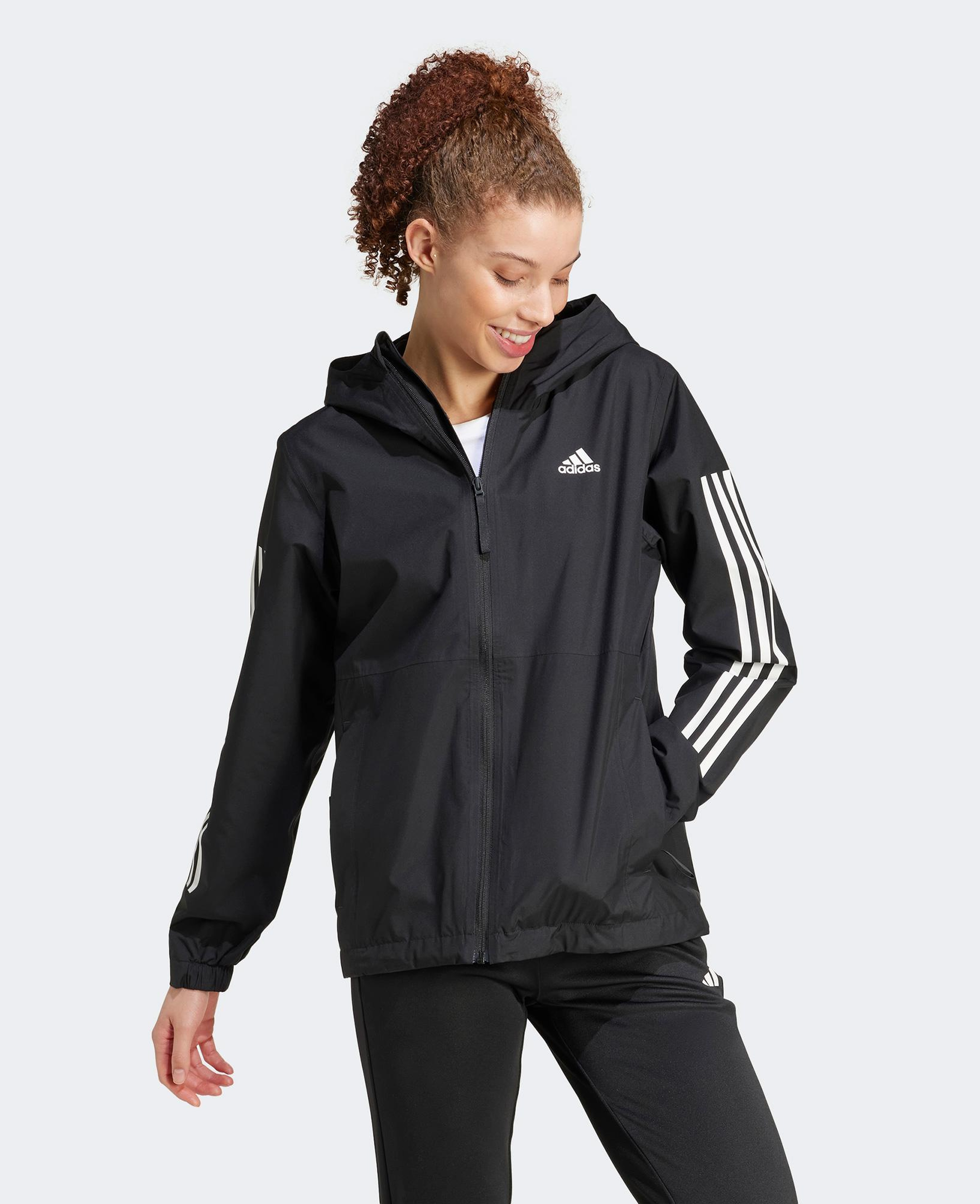 adidas Essentials 3 Striped Rain.RDY Kadın Siyah Günlük Mont