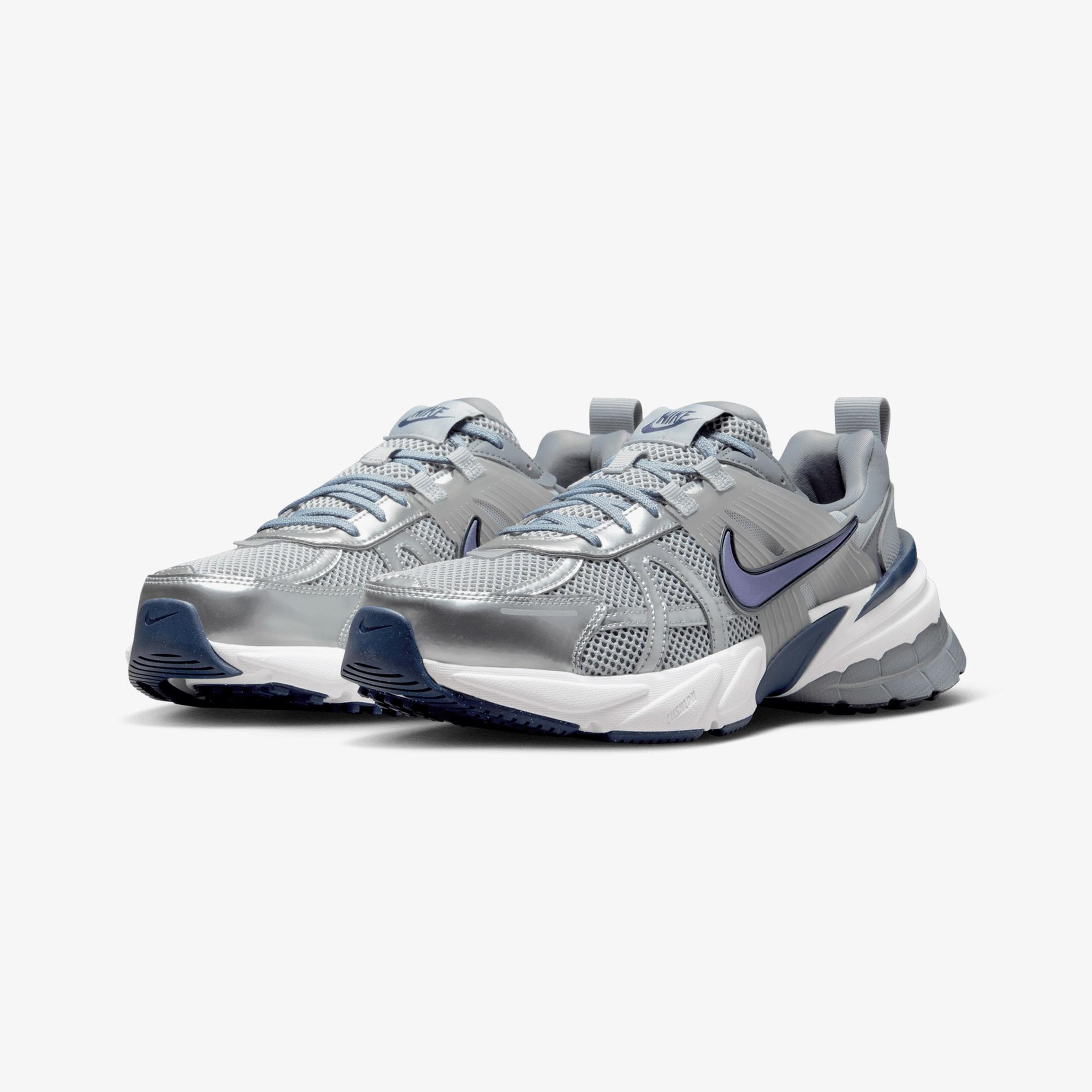 Nike V2K Run Erkek Gri Spor Ayakkabı