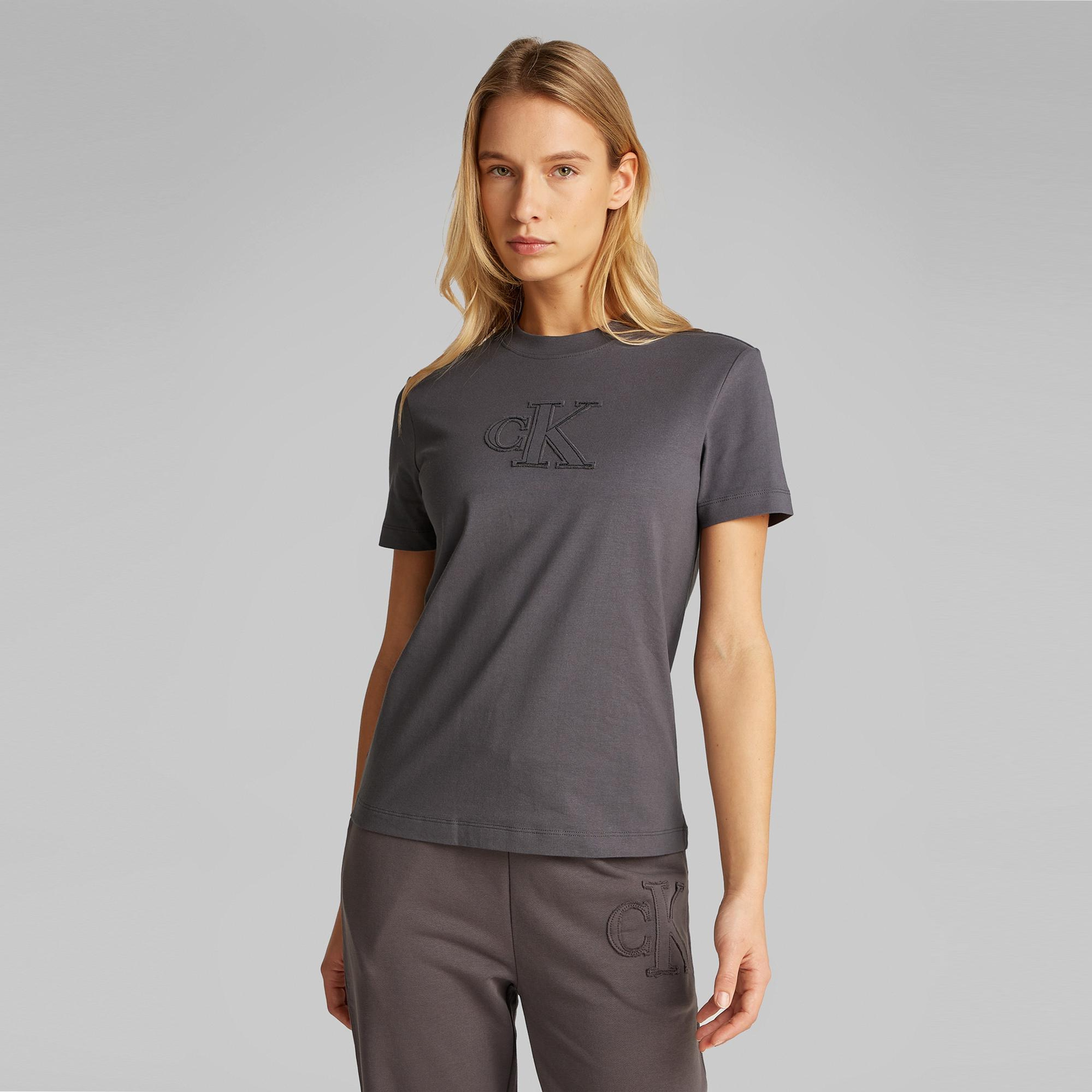 Calvin Klein Regular Kadın Gri T-Shirt